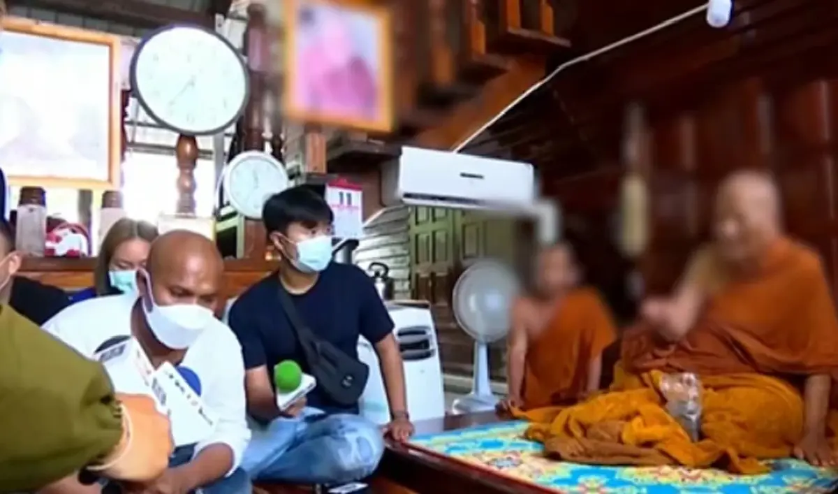 "เอมมี่ รัชฎา" โผล่ป้อง"หลวงปู่แสง" พร้อมซัดเดือดคนใกล้ชิด