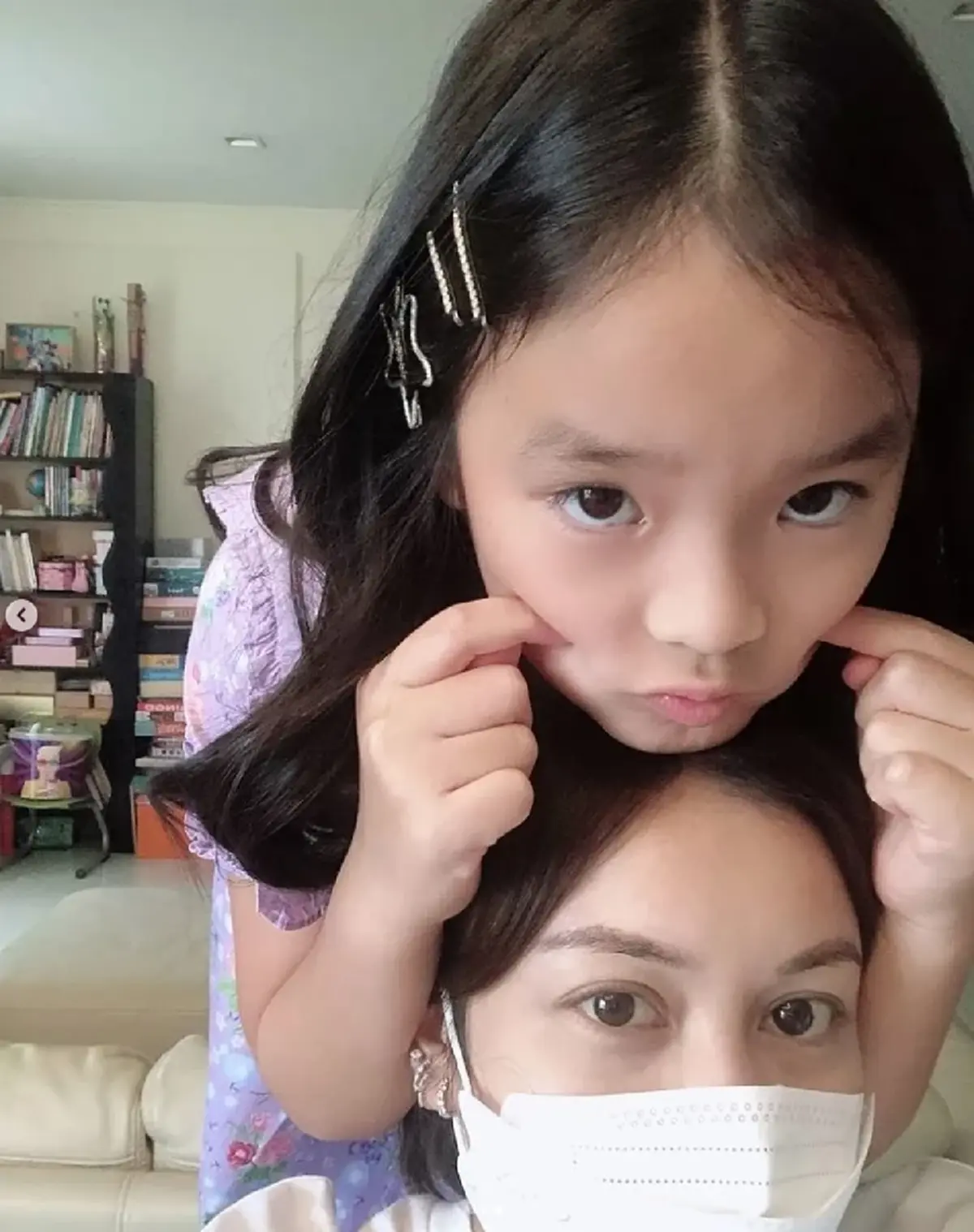 ภาพล่าสุด น้องปีใหม่ แอฟ ทักษอร น่ารักมาก