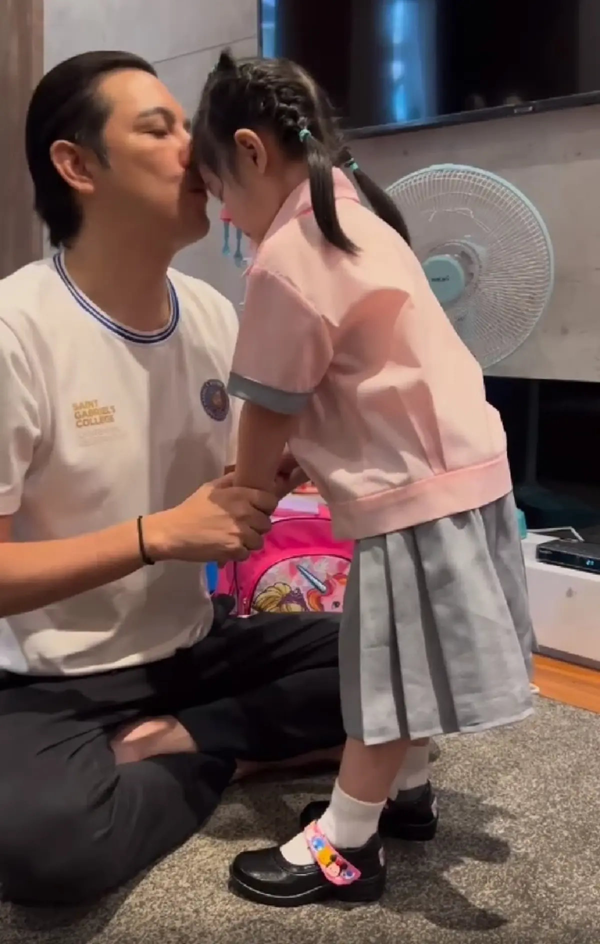 “ศรราม” สุดภาคภูมิใจ เลี้ยงดู “น้องวีจิ”  ลูกสาวคนเดียว จนเข้าโรงเรียนวันแรก