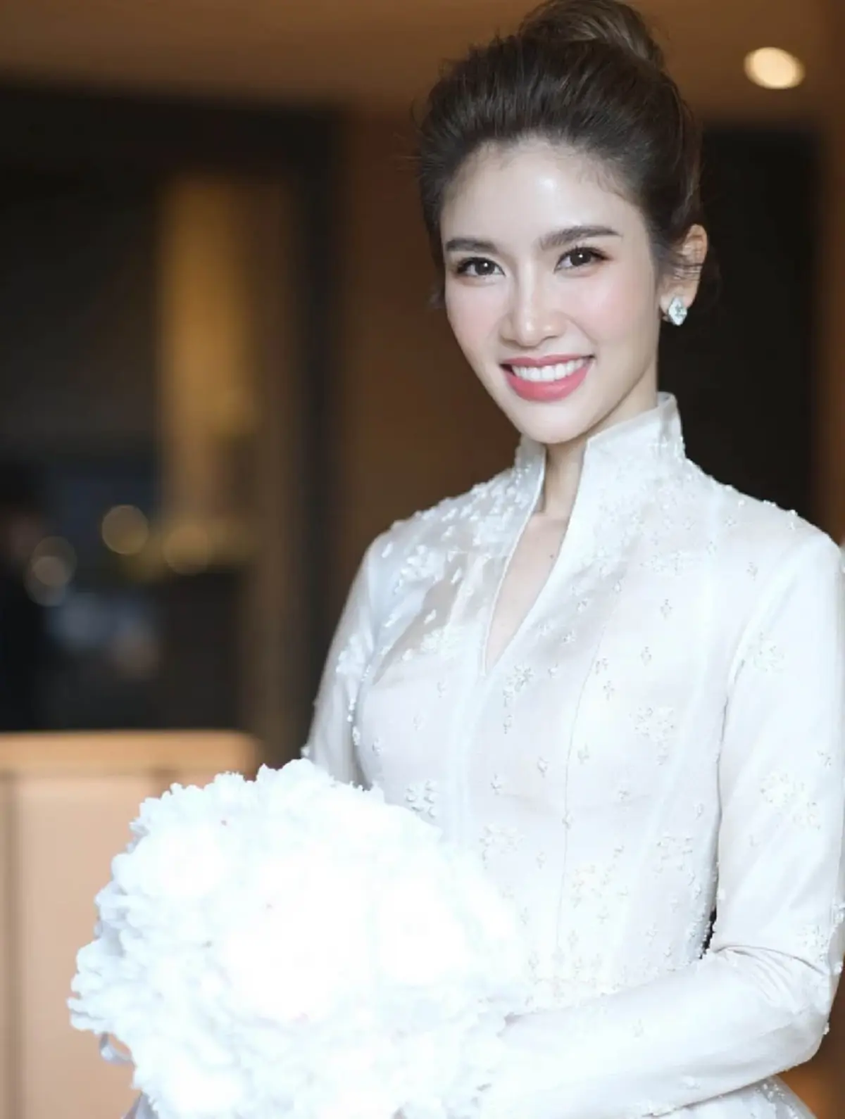 ปุ๊ก อาภัสรา โผล่คอมเมนต์  ไบรท์ พิชญทัฬห์ ในลุคเจ้าสาวสวยว้าวมาก