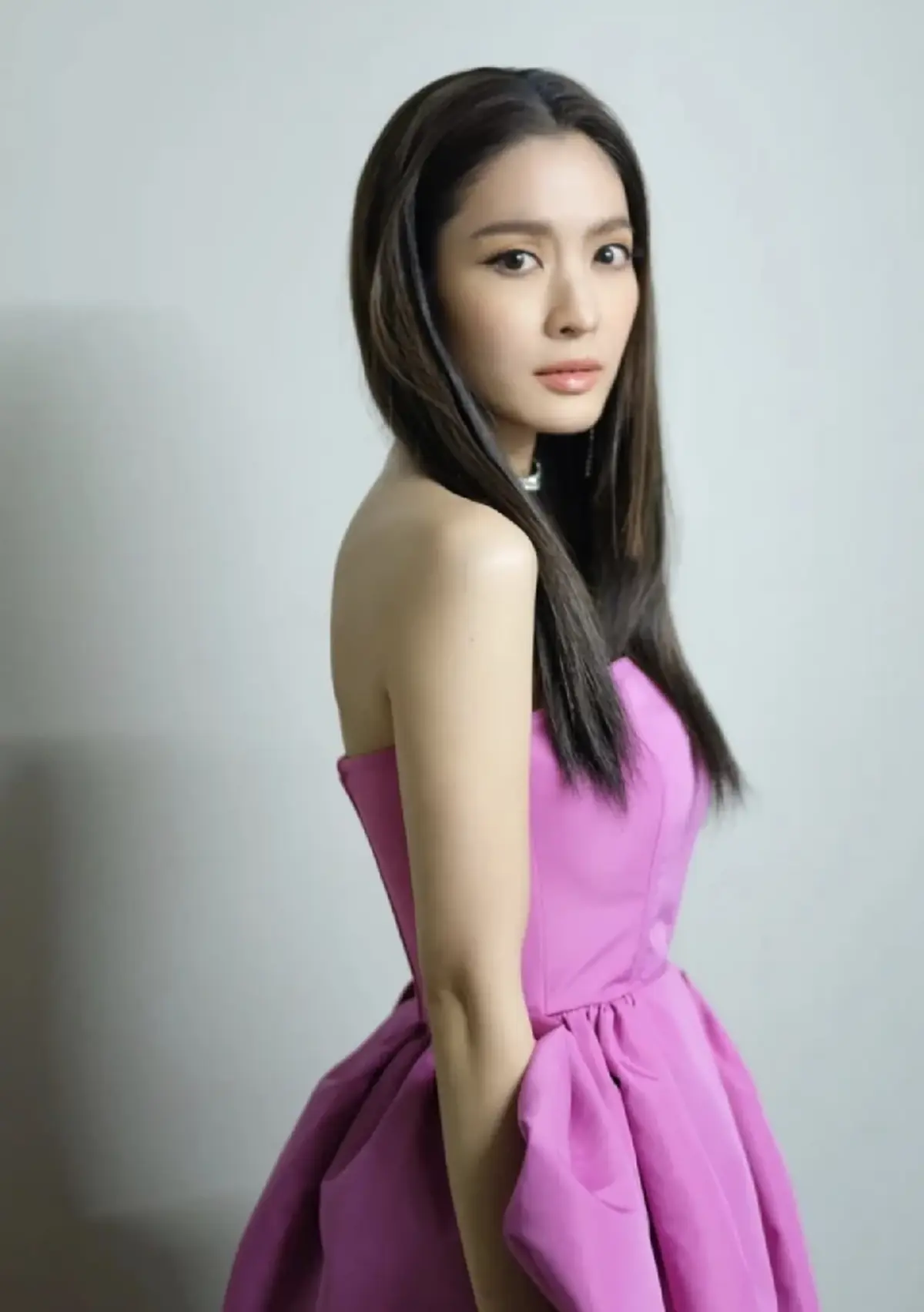  แอฟ ทักษอร อวดลุคสดใสในวัย 41 ปี / ภาพล่าสุด แอฟ ทักษอร 