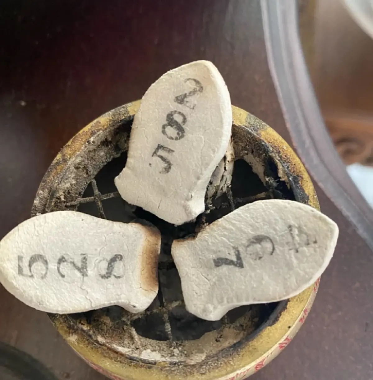  ส่องเลขธูป ฮาย อาภาพร จุดบอกโชค งวด 1/6/65