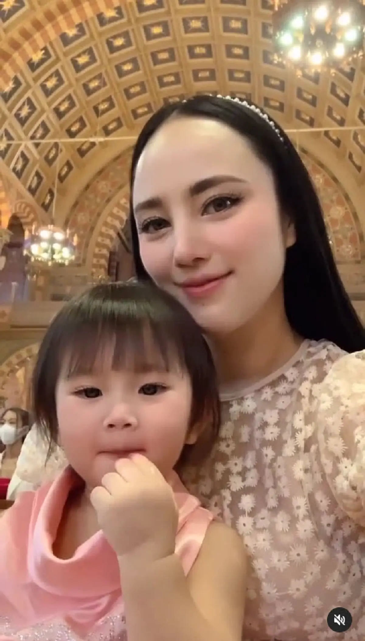  ส่องภาพล่าสุด กุญแจซอล หลังรับบทบาท คุณแม่ลูก 3