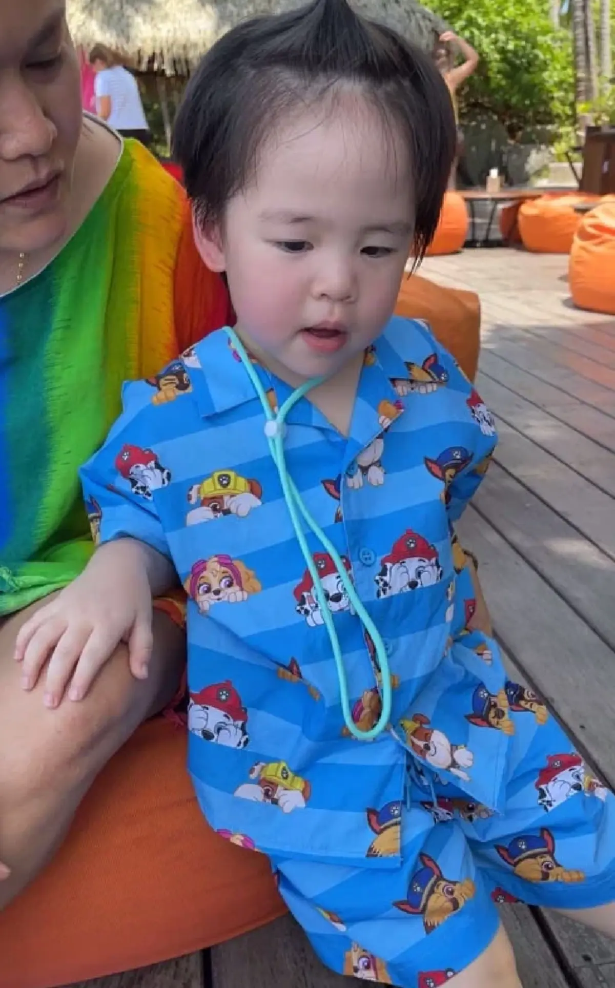 บีม กวี-ออย พาลูกแฝด น้องธีร์-น้องพีร์ เที่ยวเกาะสมุย