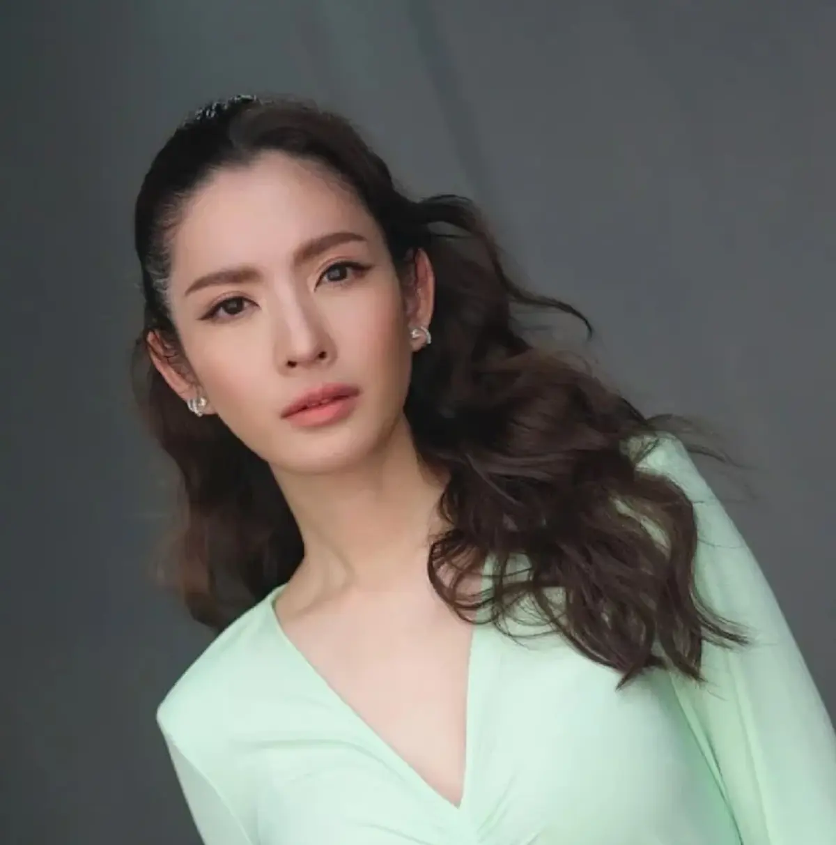 นนกุล โพสต์ถึง แอฟ ทักษอร หลังพาไปเลี้ยงวันเกิดพร้อมแคปชั่นชวนลุ้น