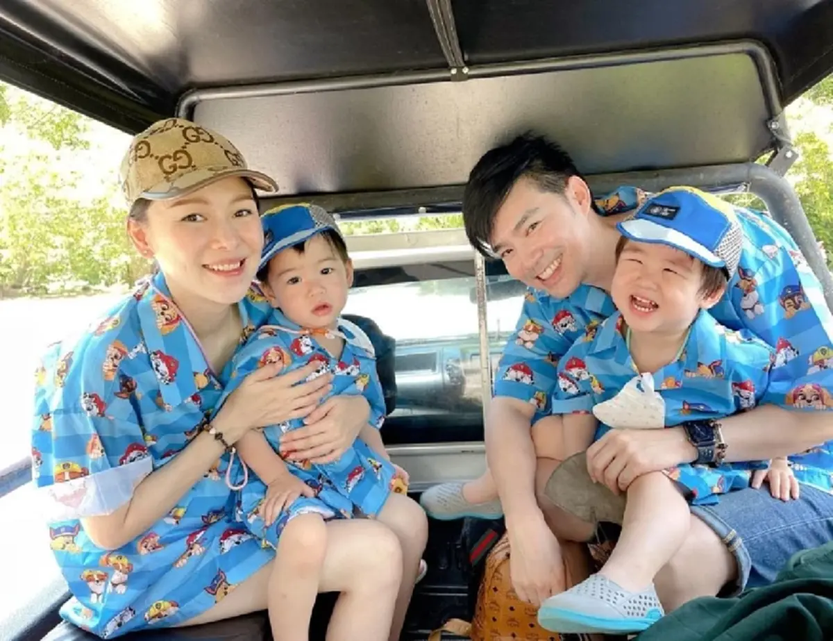 บีม กวี-ออย พาลูกแฝด น้องธีร์-น้องพีร์ เที่ยวเกาะสมุย