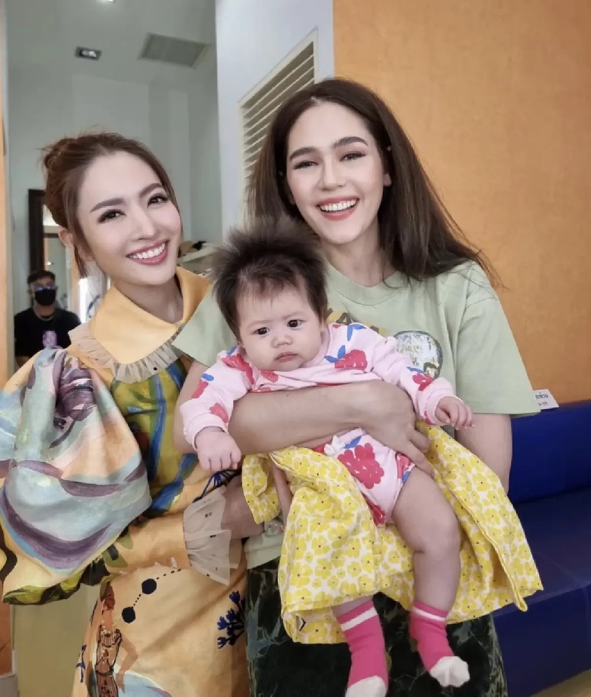 แอฟ ทักษอร โพสต์รูปภาพคู่กับ น้องแอบิเกล ลูกสาวหมื่นล้าน 