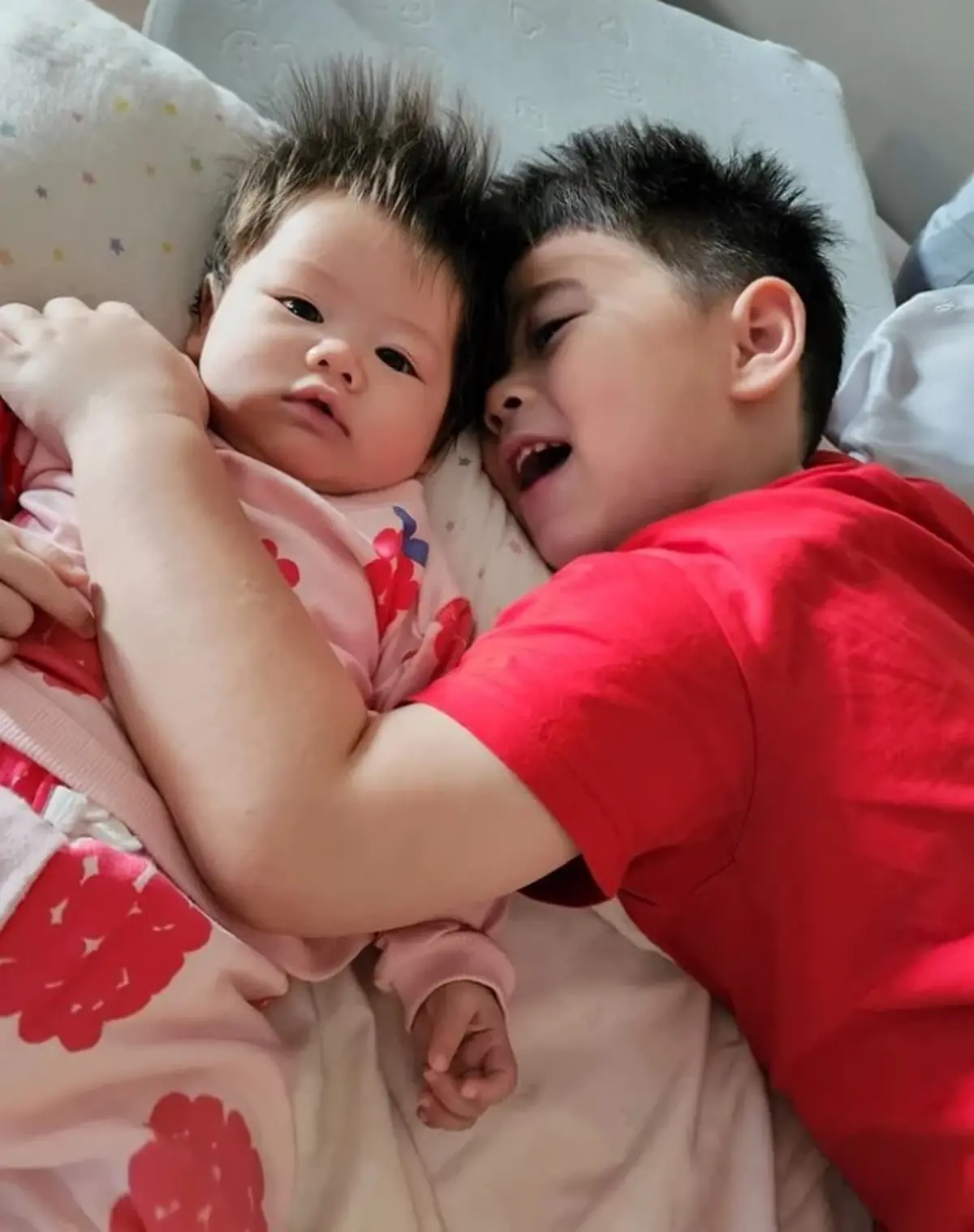 น้องแอบิเกล ลูกสาว ชมพู่ อารยา หน้าเหมือนคุณย่า