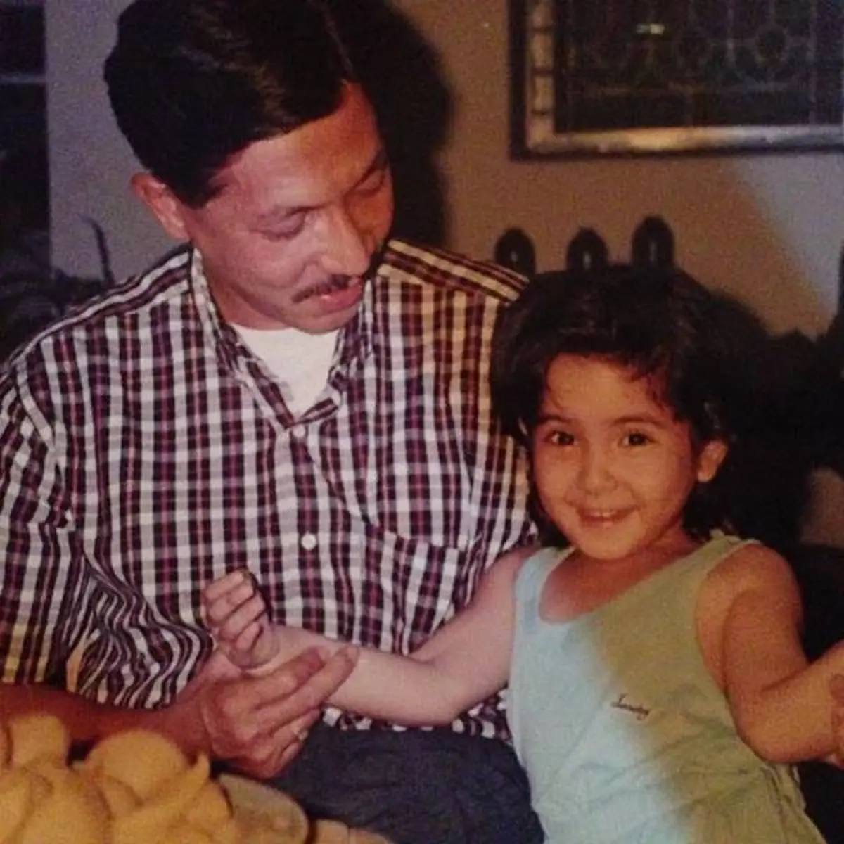 พิ้งกี้ สาวิกา สุดห่วง คุณพ่อ หลังต้องเข้ามาอยู่ในเรือนจำ พร้อมแม่ - พี่ชาย