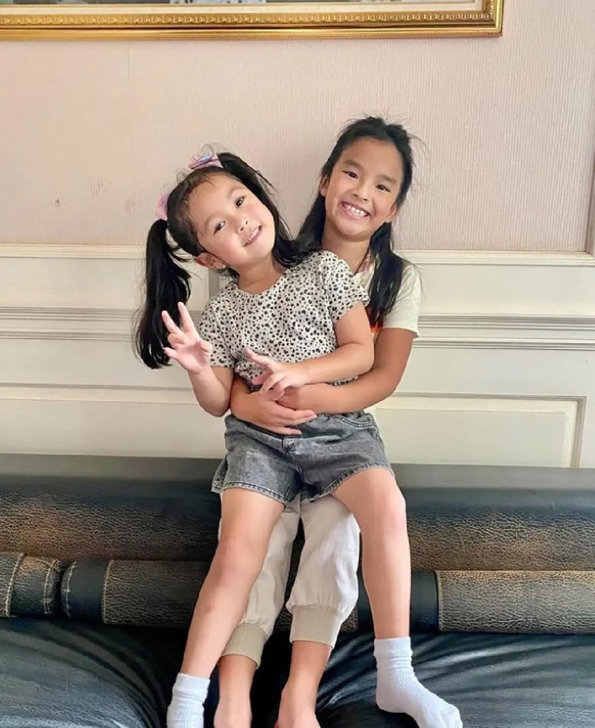 น้องปีใหม่ ทายาทคนเดียว แอฟ ทักษอร โตเป็นสาว หน้าเหมือนพ่อ สงกรานต์ เตชะณรงค์