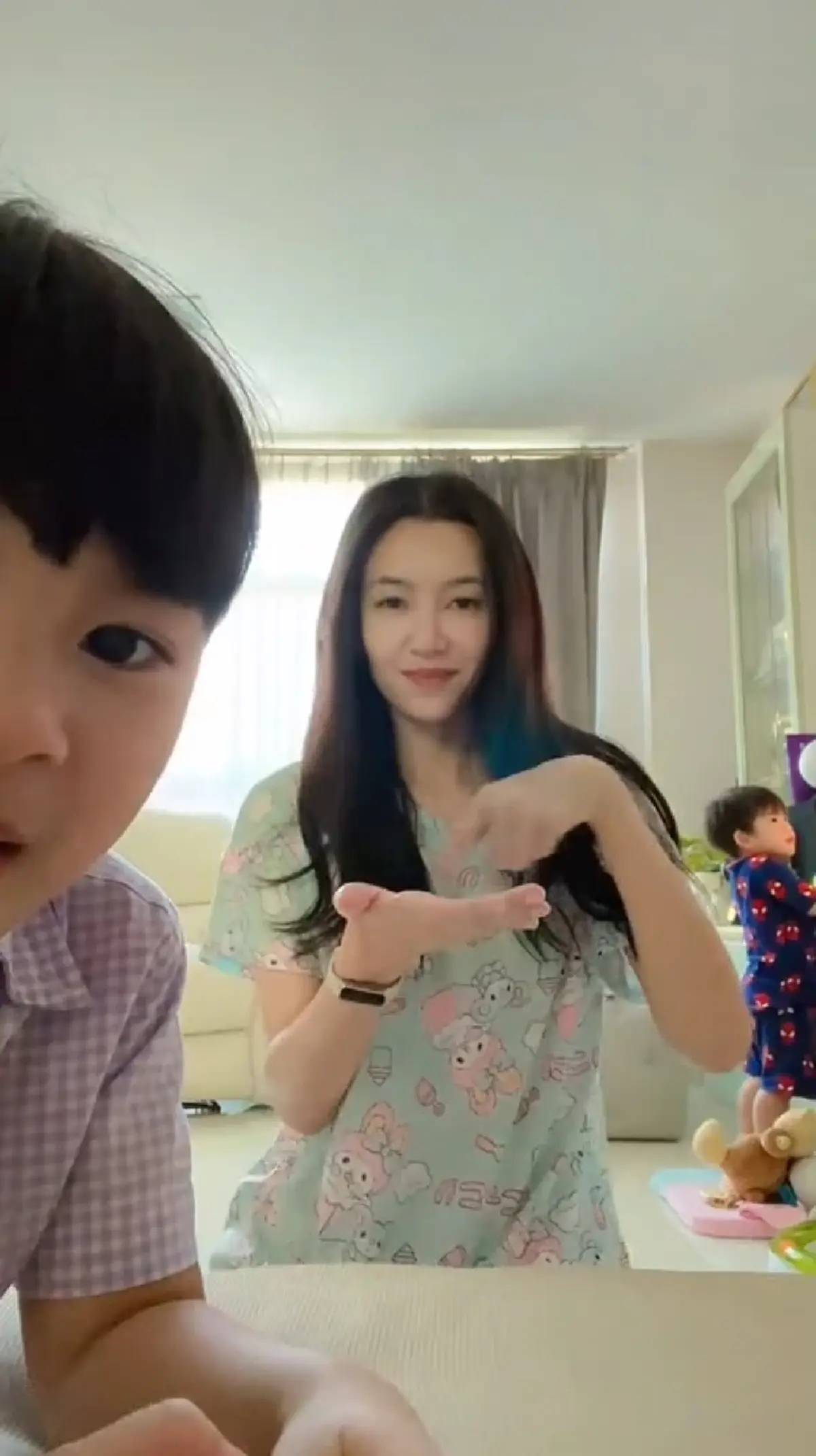 เบลล่า ราณี โชว์หน้าสดเต้นเบาๆแต่คนดูทะลุ 2 ล้าน