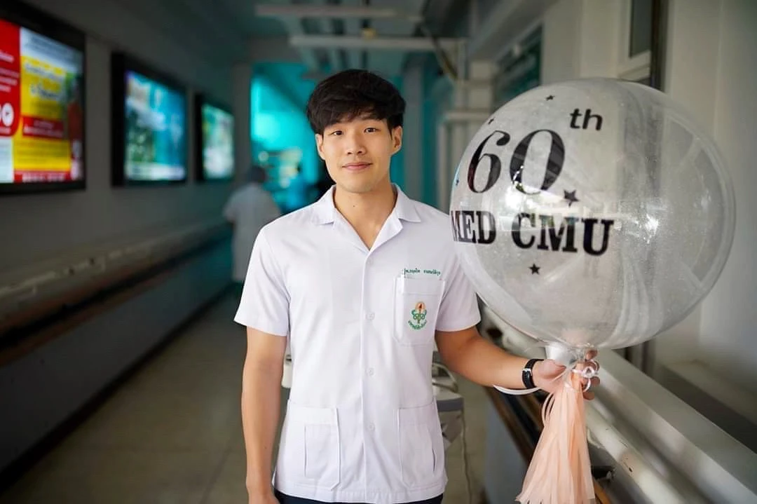 หมอหนุ่มเป็นมะเร็งปอด ชีวิตเปลี่ยนตั้งเเต่เริ่มไอ ทั้งที่ร่างกายแข็งแรง