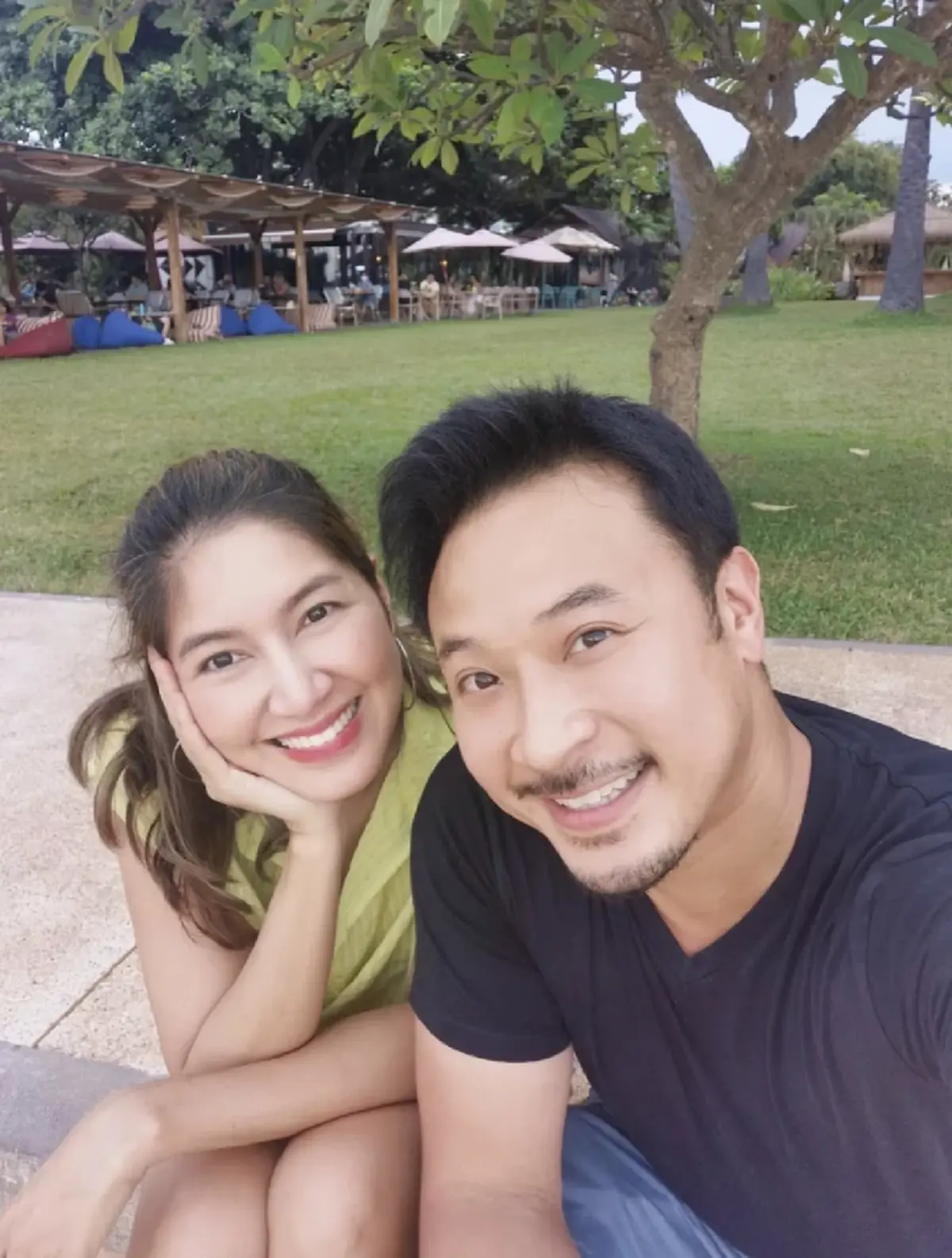 มิค บรมวุฒิ โพสต์คลิปลูกๆทั้ง 3 คน ปริม เปรม ปราง วิ่งไปต้อนรับคุณปู่กลับบ้าน