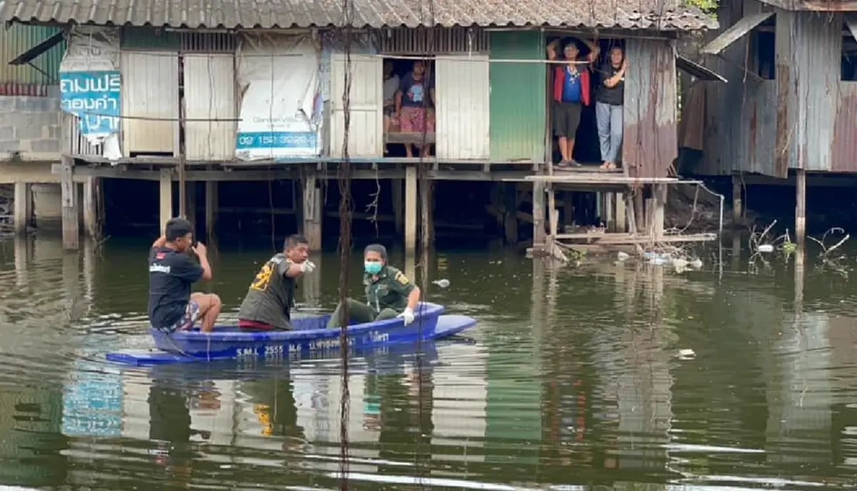 ตร. เร่งคลี่ปม สาวสอง ดับลอยอืดกลางคลอง มีรอยฟกช้ำตามร่างกาย