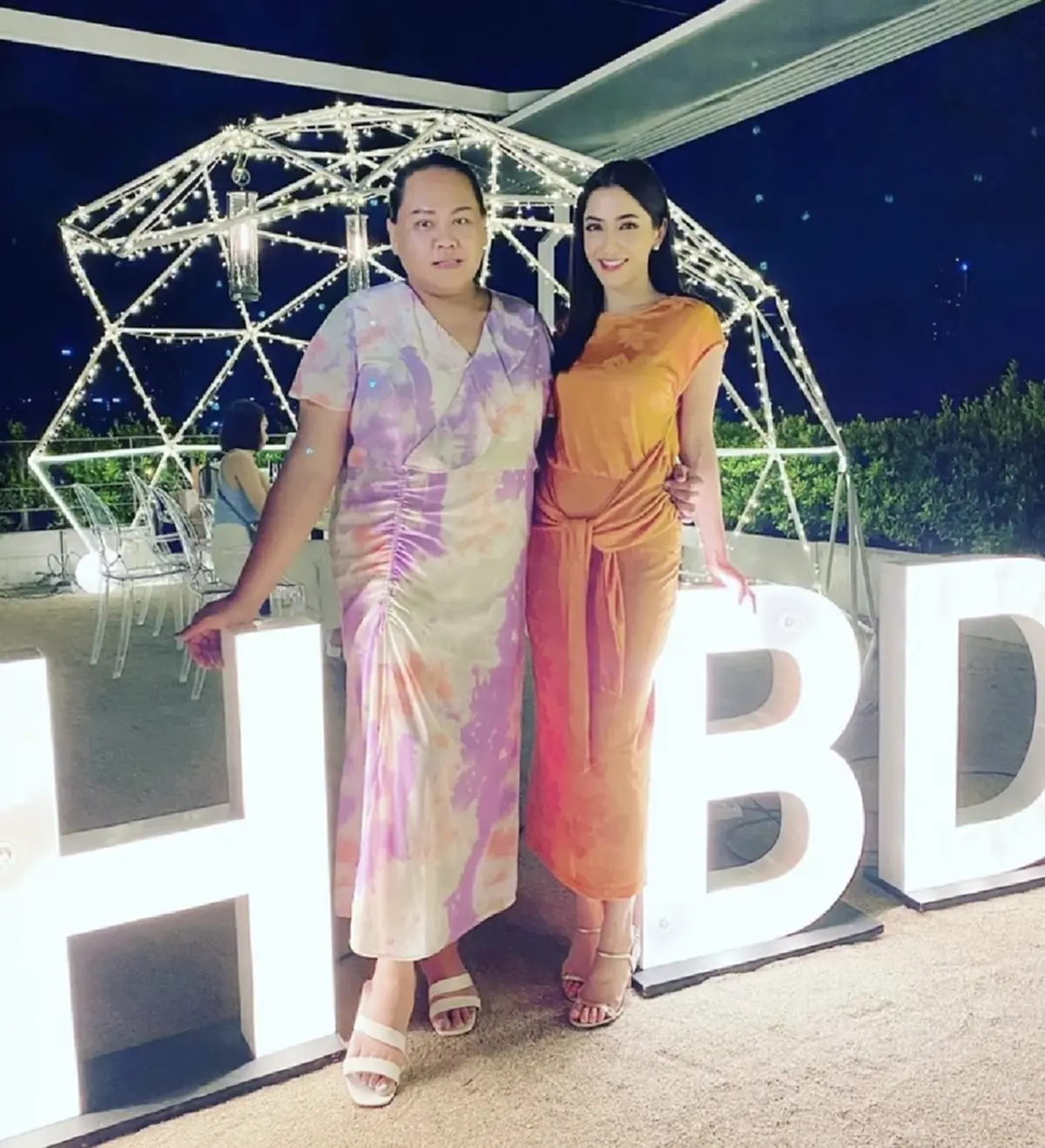  ธัญญ่า ธัญญาเรศ โผล่คอมเมนต์ทันที หลัง พิ้งกี้ สาวิกา ได้รับการปล่อยตัวกลางดึก