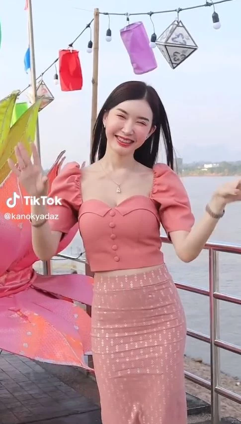 เปิดปาก &quot;คะแนน&quot; เน็ตไอดอลสาวสองคนดัง ปมเอาชื่อรุ่นน้องผู้หญิงไปใช้นาน 7 ปี