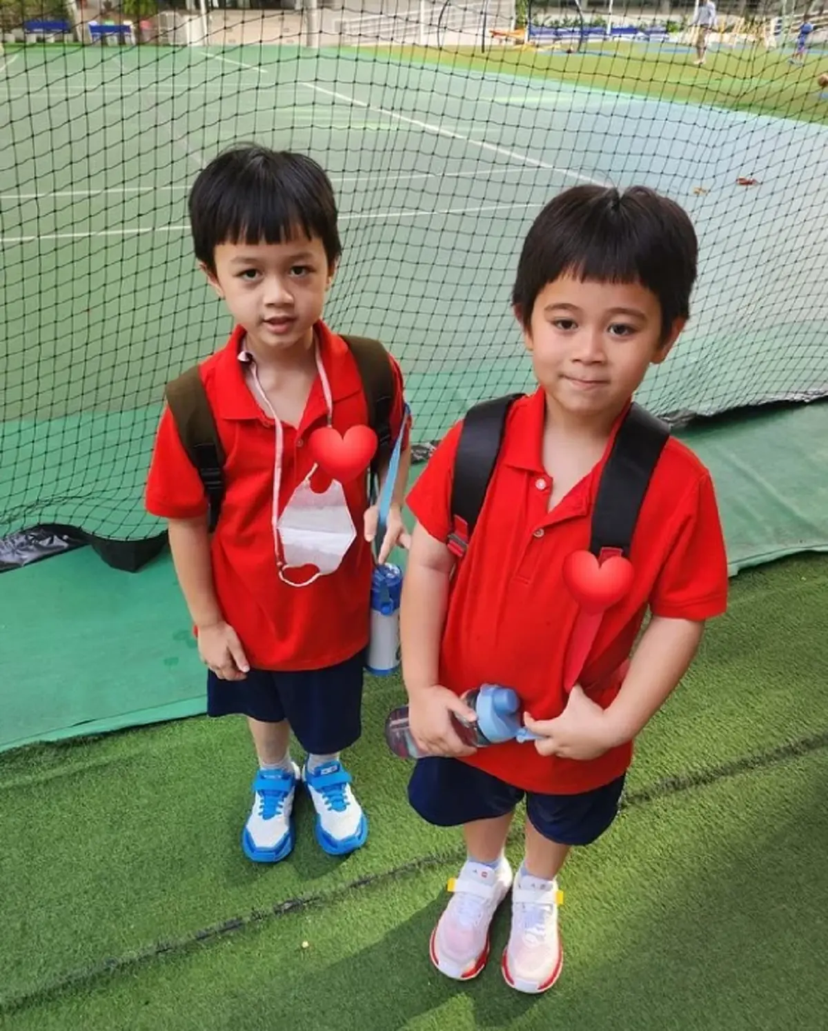 เปิดภาพล่าสุด สายฟ้า-พายุ  ไปโรงเรียน โตขึ้นหล่อกว่าเดิมมาก