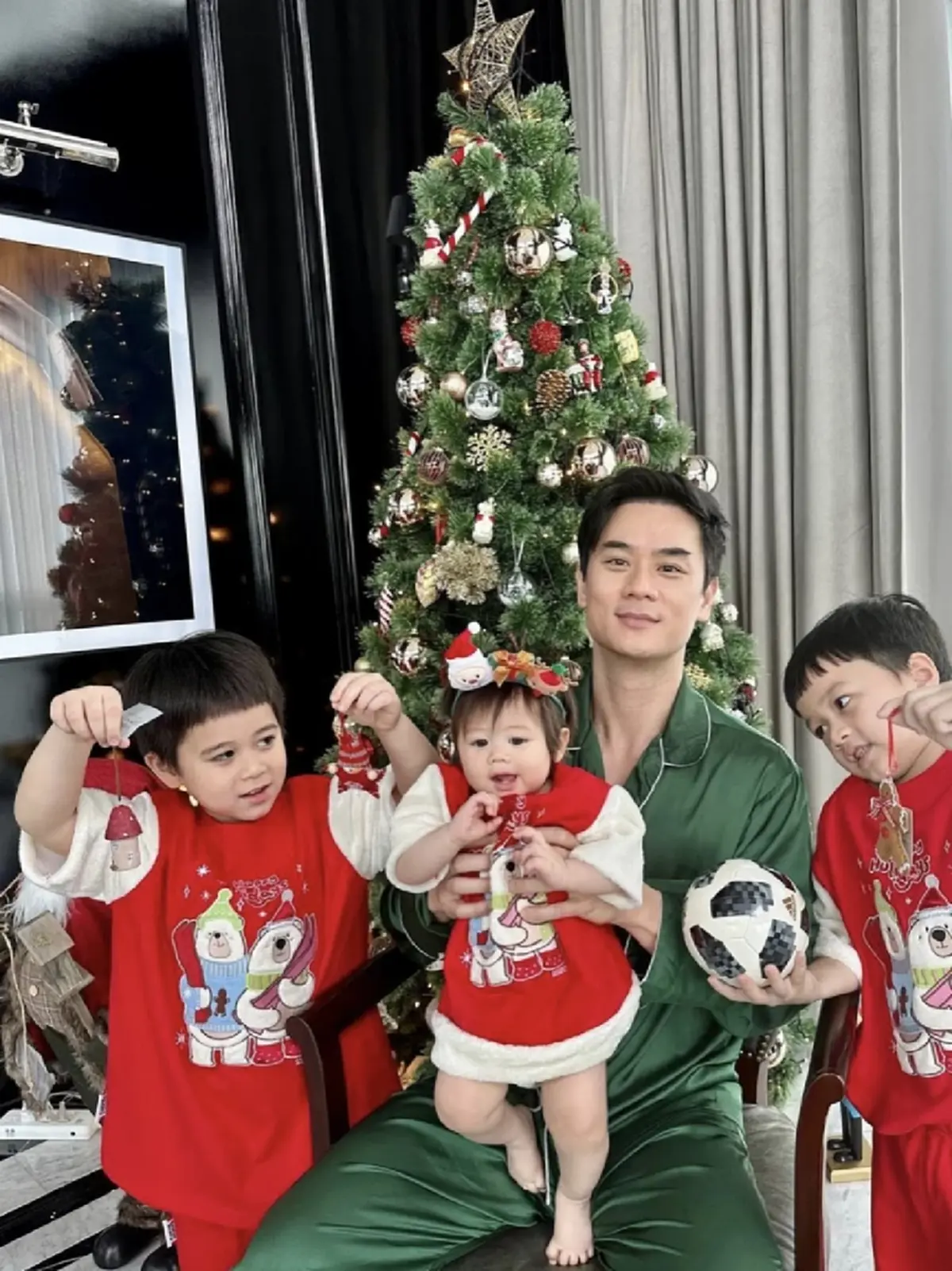 น็อต วิศรุต โพสต์รูปภาพกับทายาทหมื่นล้าน แต่งานนี้สะดุดตาคุณพ่อลูก 3 มาก