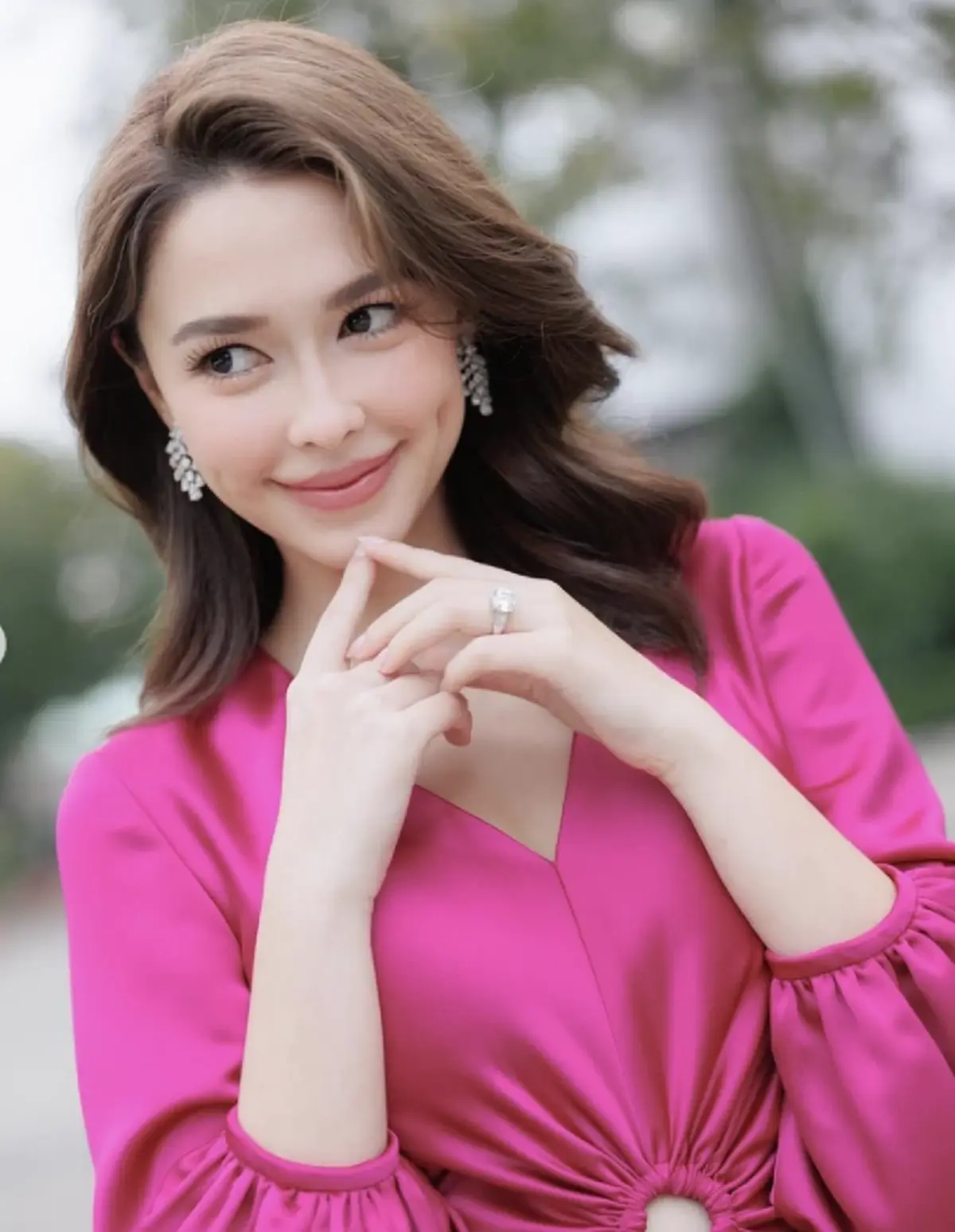 เปิดภาพล่าสุด แพทริเซีย สะใภ้คนเล็ก แต่งงานครบเดือน ดูสวยสะพรั่ง โตกว่าเดิมมาก