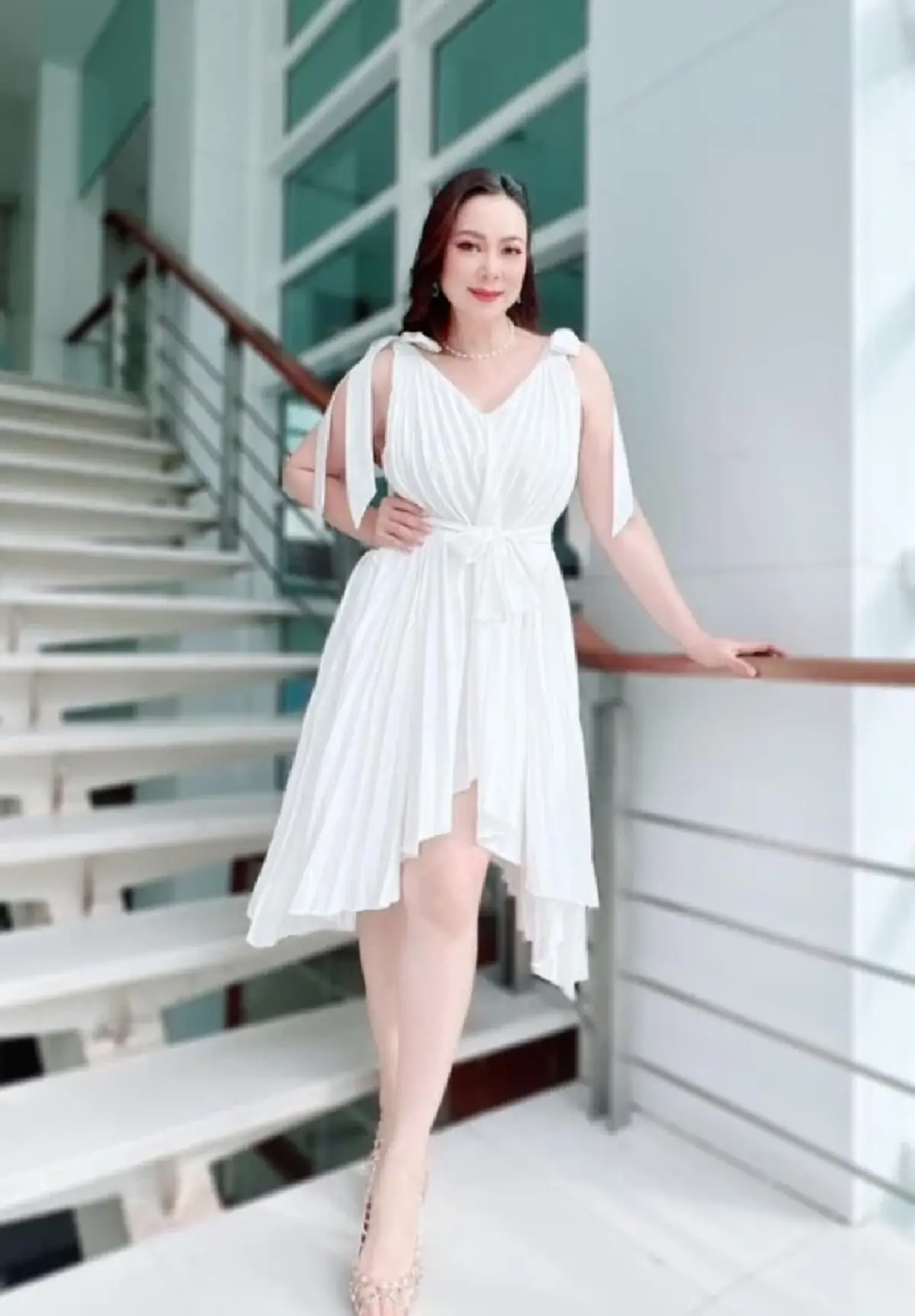 ส่องภาพ บุ๋ม ปนัดดา ในวัย 47 ปี หลังคลอดลูกได้เพียง 2 เดือน เป๊ะแล้ว