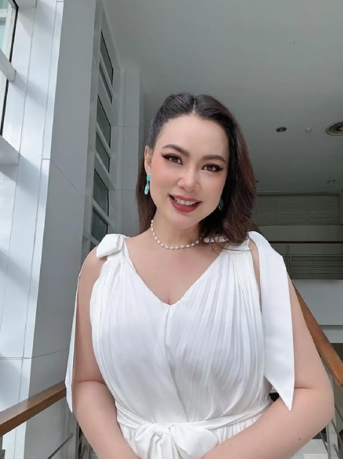 ส่องภาพ บุ๋ม ปนัดดา ในวัย 47 ปี หลังคลอดลูกได้เพียง 2 เดือน เป๊ะแล้ว