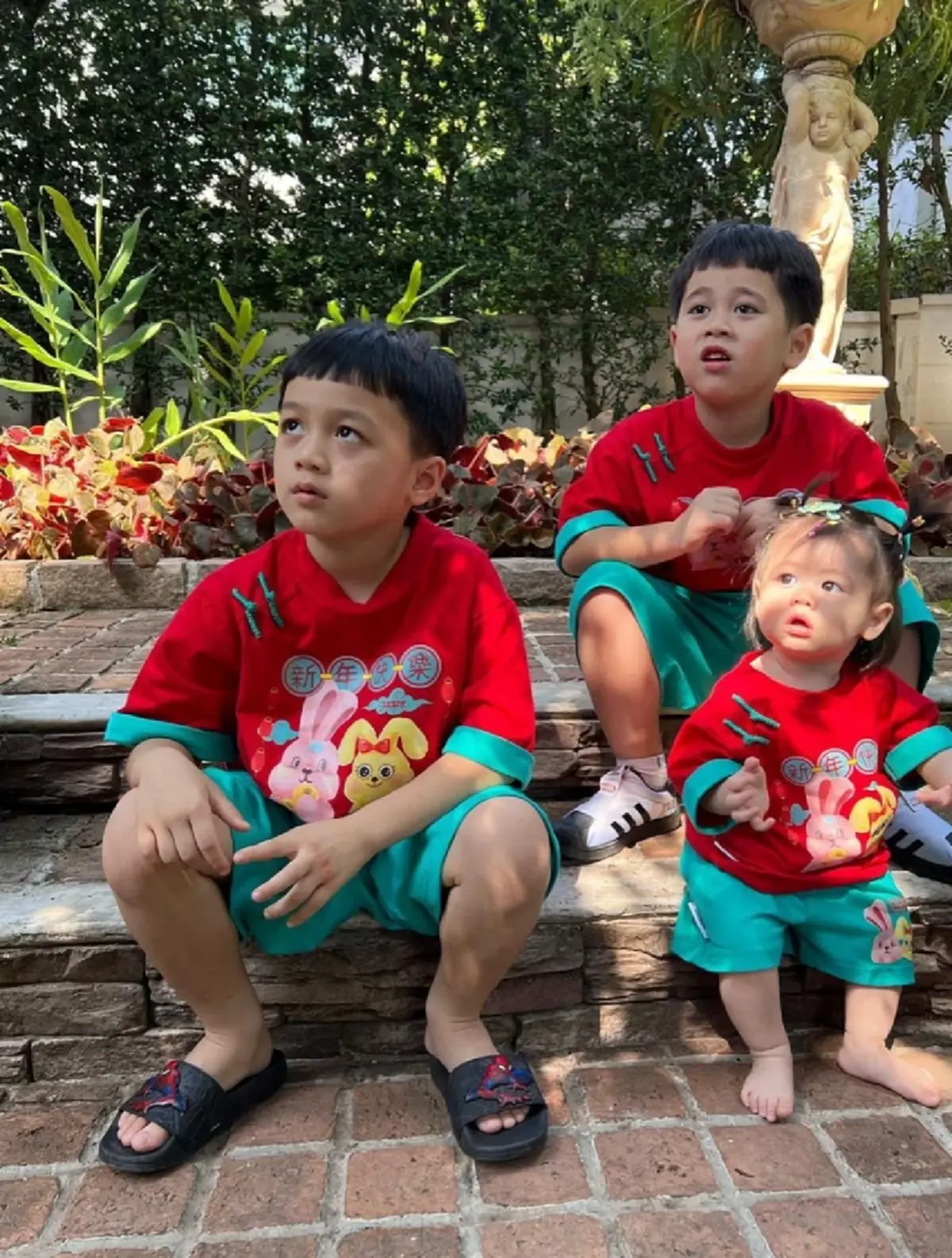 ชมพู่ อารยา เบรกงานพาลูกๆทั้ง 3 คนเที่ยวต่างประเทศรับลมหนาว