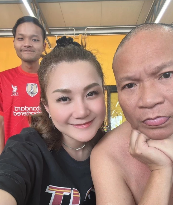 M Busarakham, daughter of Mum Jokmok, reviews of life in the past year Successfully removed the famous father's island profanity!