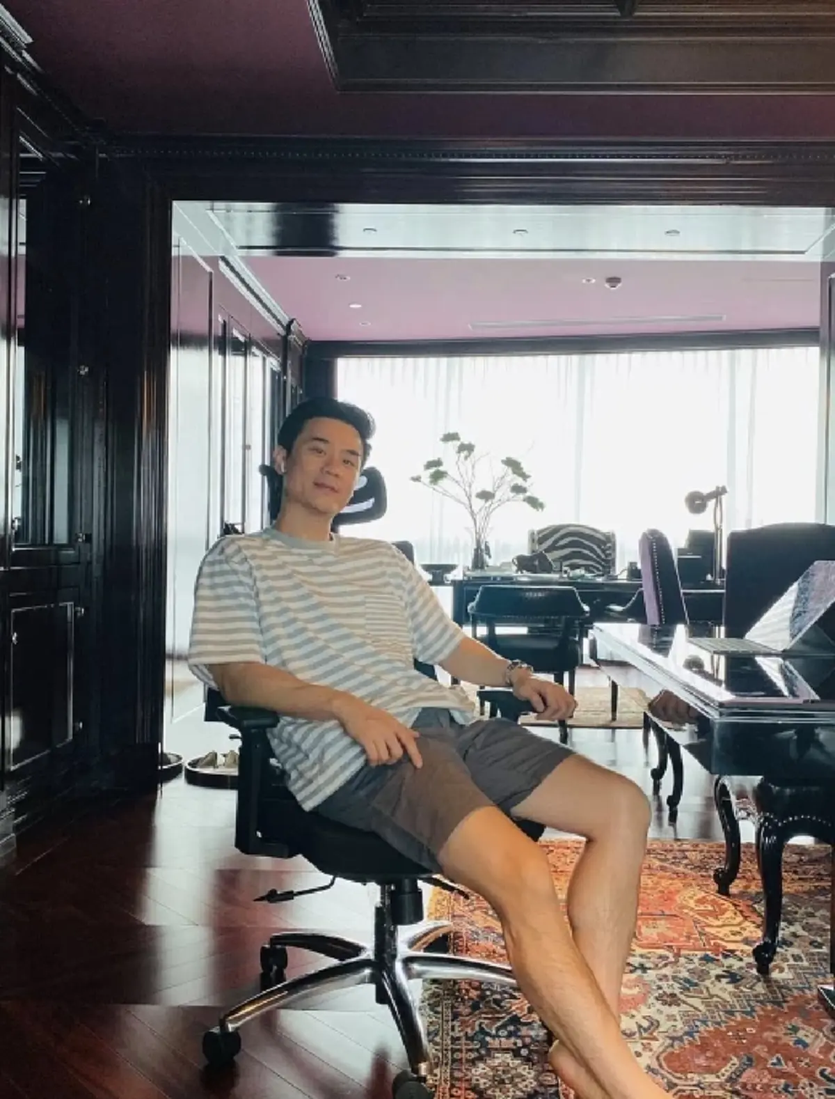ส่องบ้านใหม่ ชมพู่ อารยา ที่สร้างติดกับคุณแม่ หรูหราไม่แพ้อีกหลัง