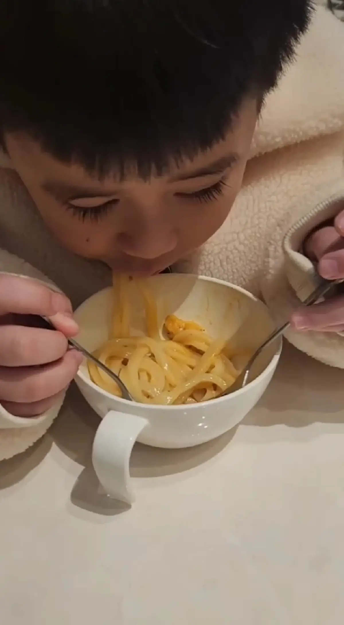 เปิดคำพูด ชมพู่ อารยา บอกกับ สายฟ้า-พายุ หลังรอร้านอาหารเปิดนาน สอนได้ดีมาก