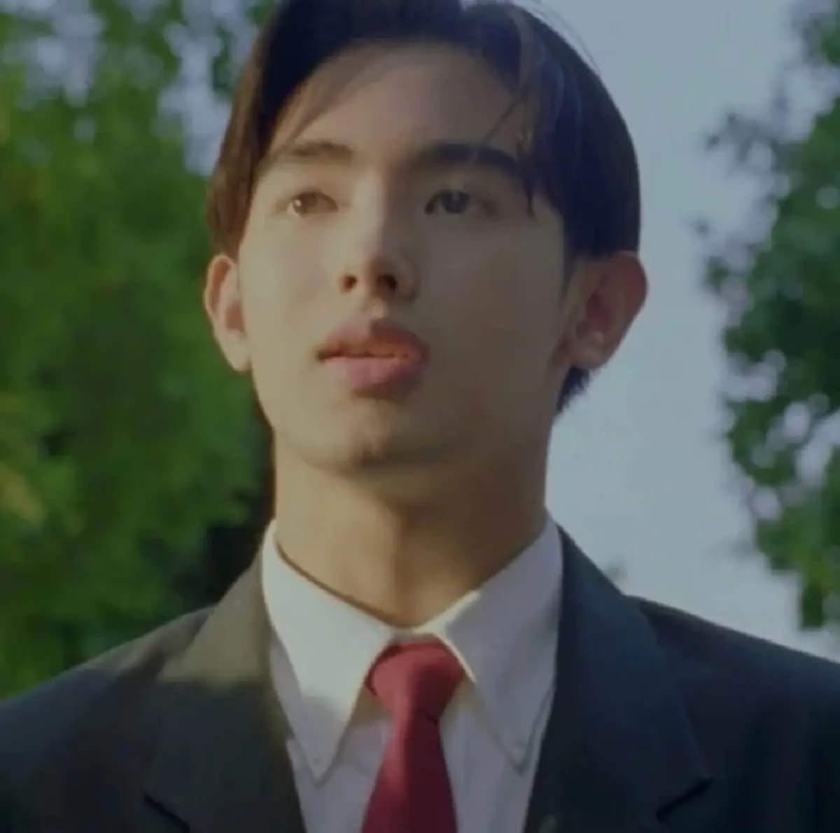 คนในตลาดเผยนิสัยแท้จริง ริว อาทิตย์ ที่ได้เจอกับตัวเอง นั่งขายของข้างกัน