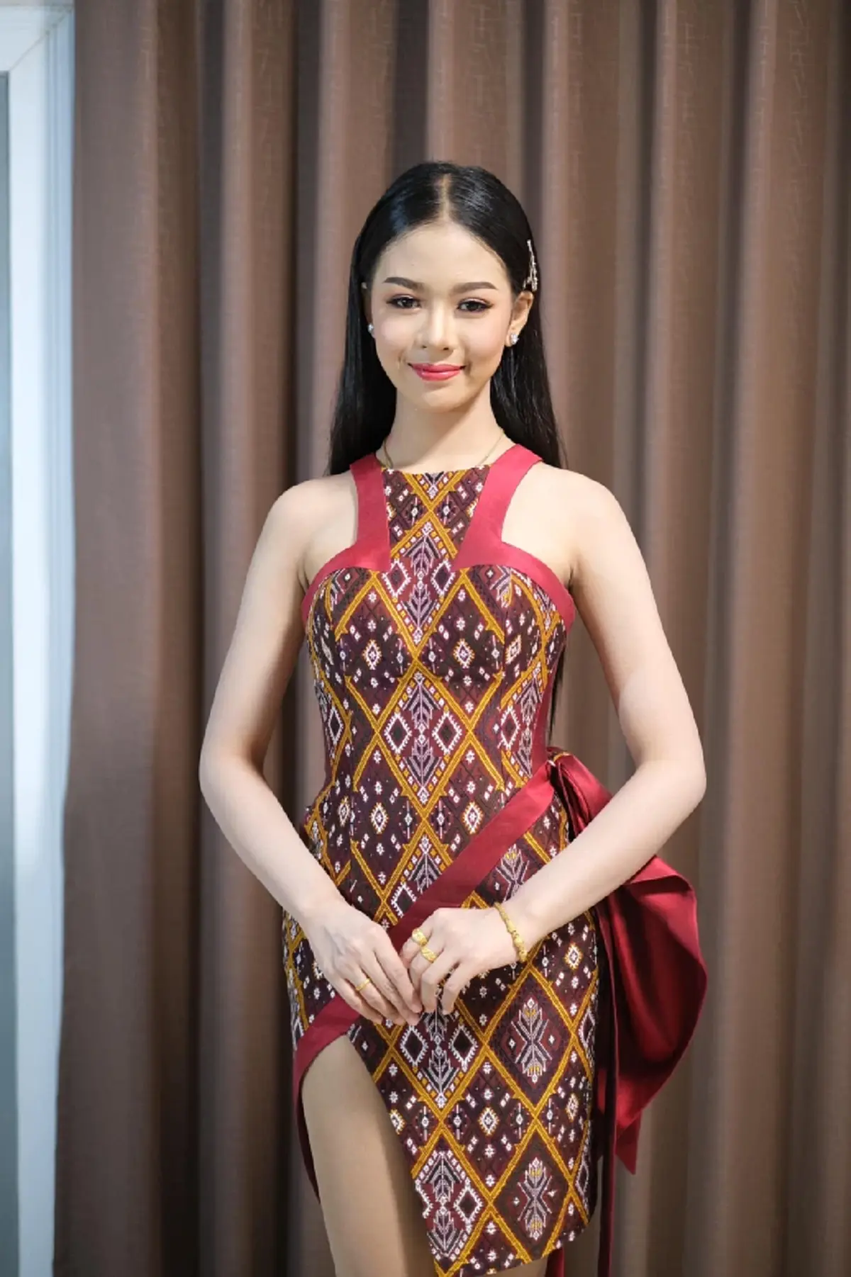 อายุยูกิ เพ็ญผกา นางเอกหมอลำลูกครึ่งญี่ปุ่น อายุน้อยที่สุดในประวัติศาสตร์ 