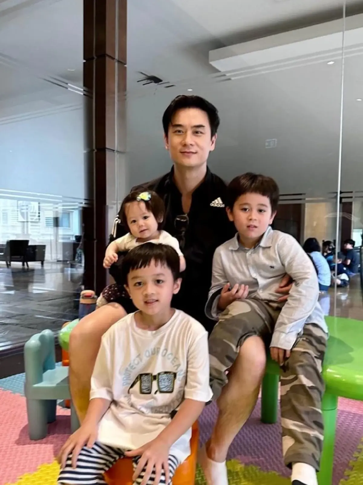 น็อต วิศรุต เคลื่อนไหว คอมเมนต์ แพทริเซีย กู๊ด ท้อง 