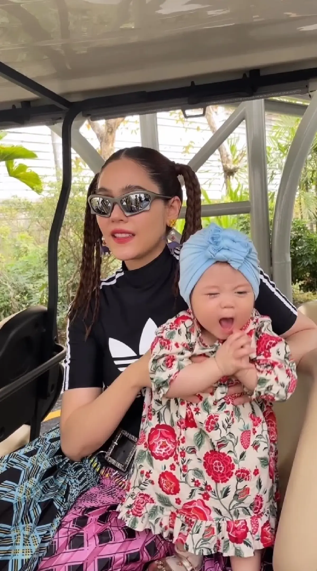 น้องแอบิเกล ลูกสาว ชมพู่ อารยา โตแล้วชัดมากหน้าเหมือนใคร