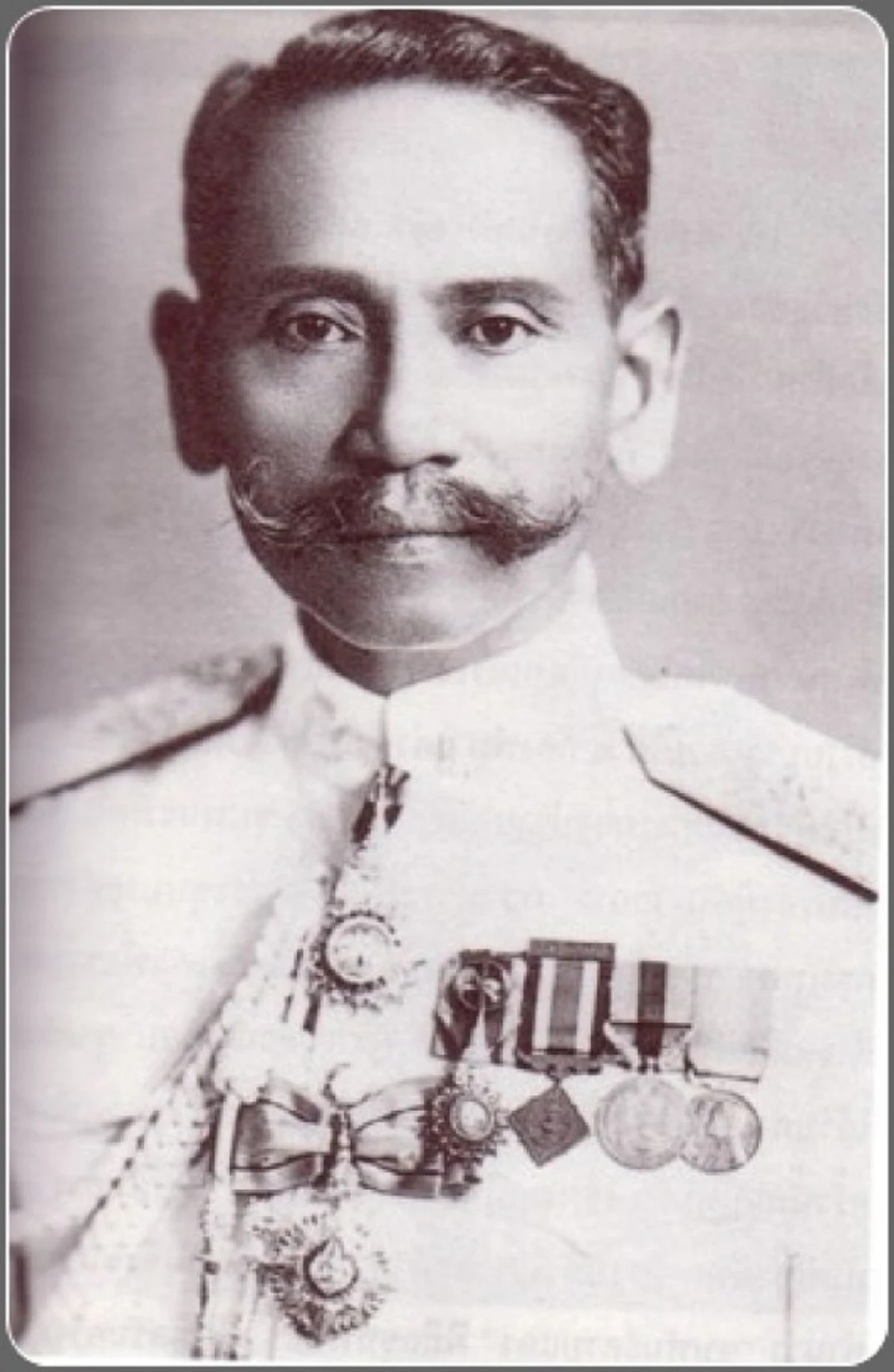 เปิดกรุ 5 พระเครื่อง ของขลังคู่กาย "ขุนพันธ์" พุทธคุณแคล้วคลาด พกติดตัวตลอด