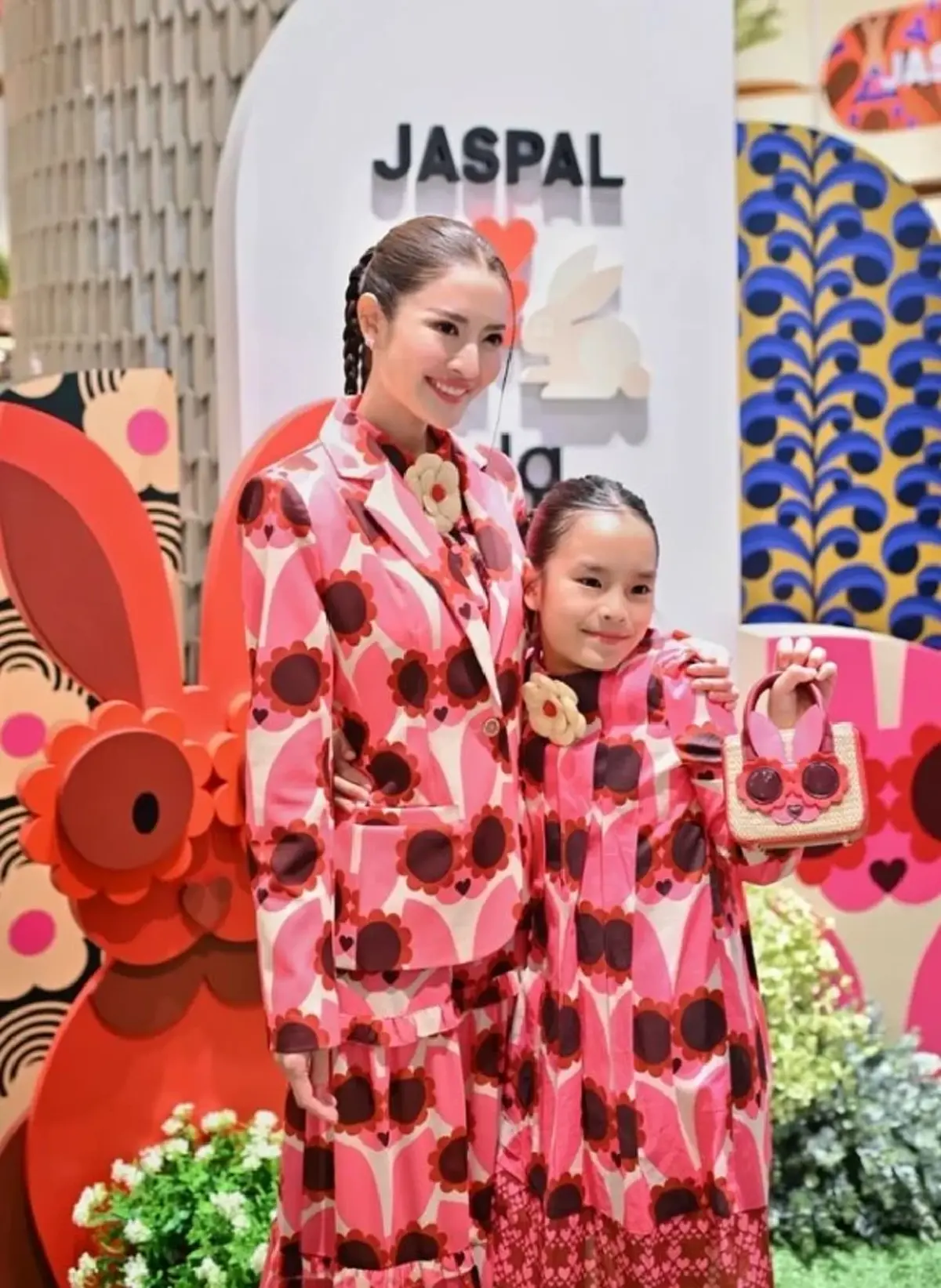 สงกรานต์ เตชะณรงค์ โผล่กลางไอจีคุณปู่ไพวงษ์ หลังลูกสาวได้มาหาปู่ที่บ้าน