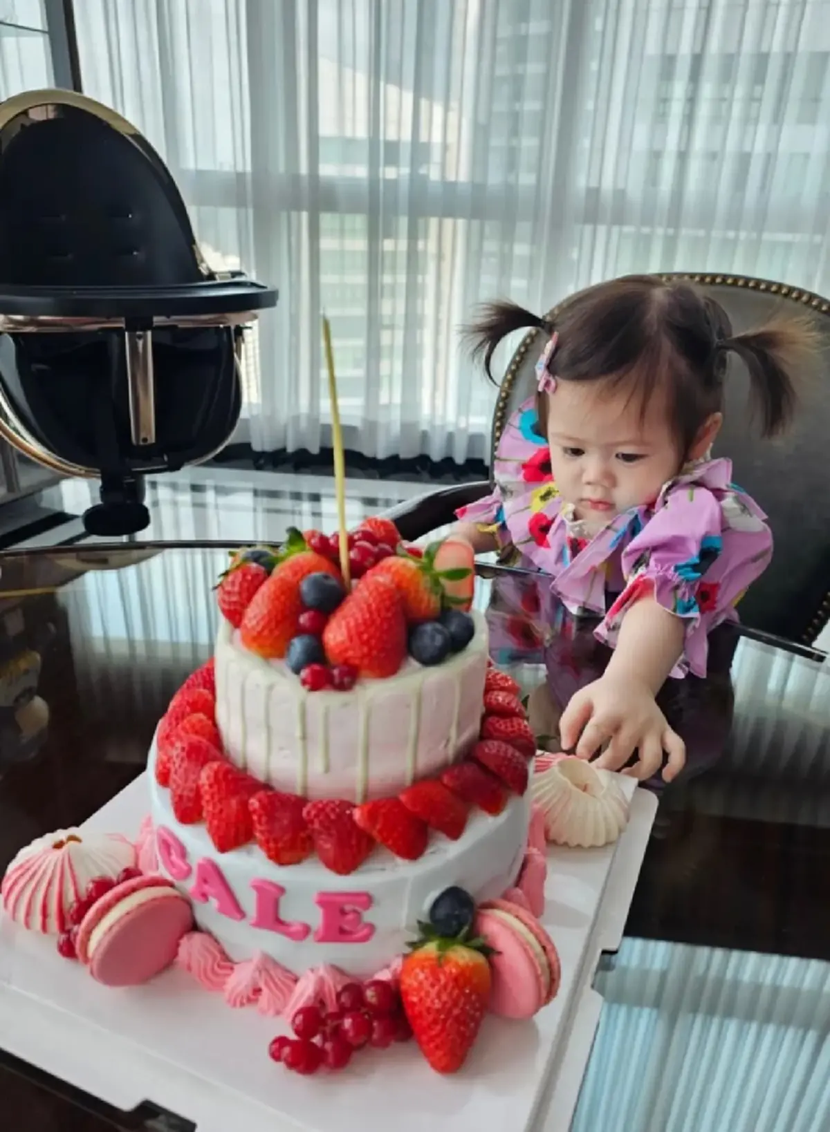  ชมพู่ อารยา-น็อต วิศรุต ฉลองวันเกิดลูกสาวหมื่นล้าน น้องแอบิเกล อายุ 1 ขวบ