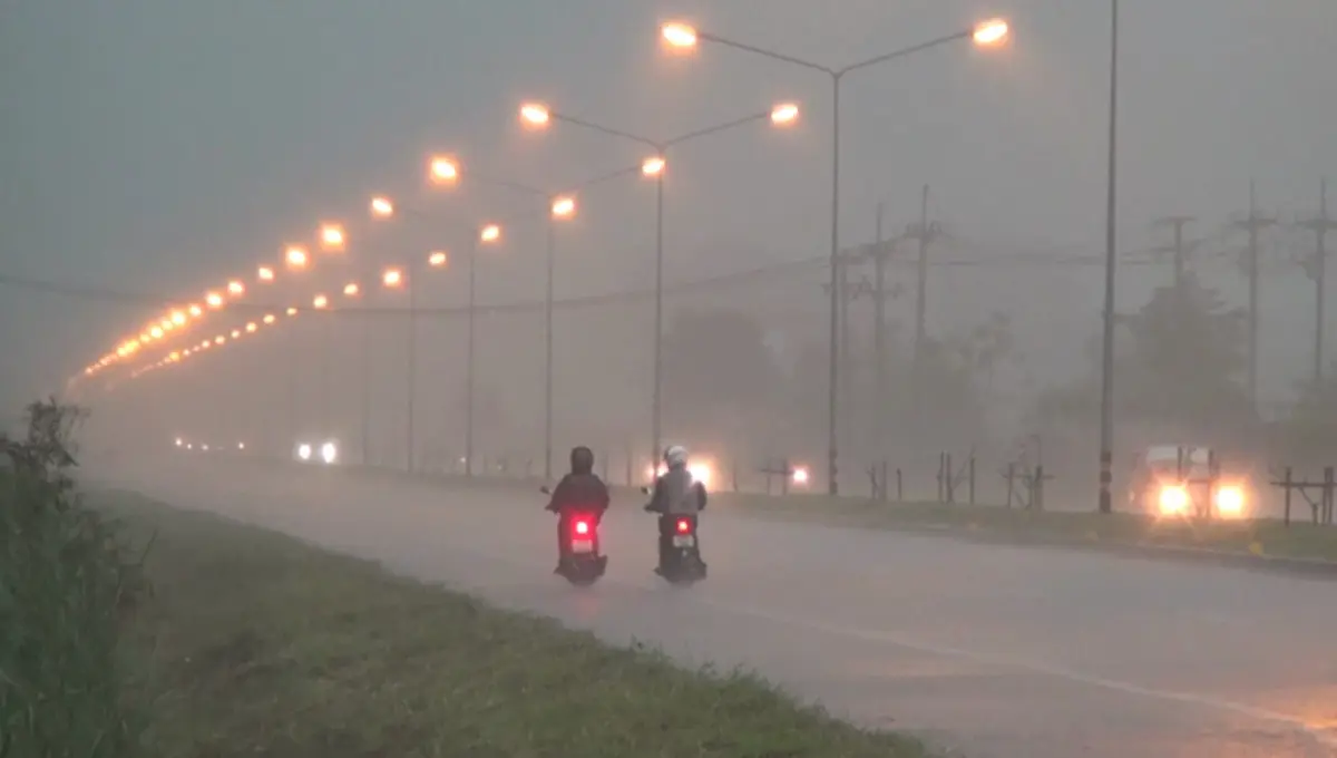 "พายุฤดูร้อน"จ่อถล่มไทยช่วงสงกรานต์ เตือนปชช.รับมือ-ระวังอันตราย