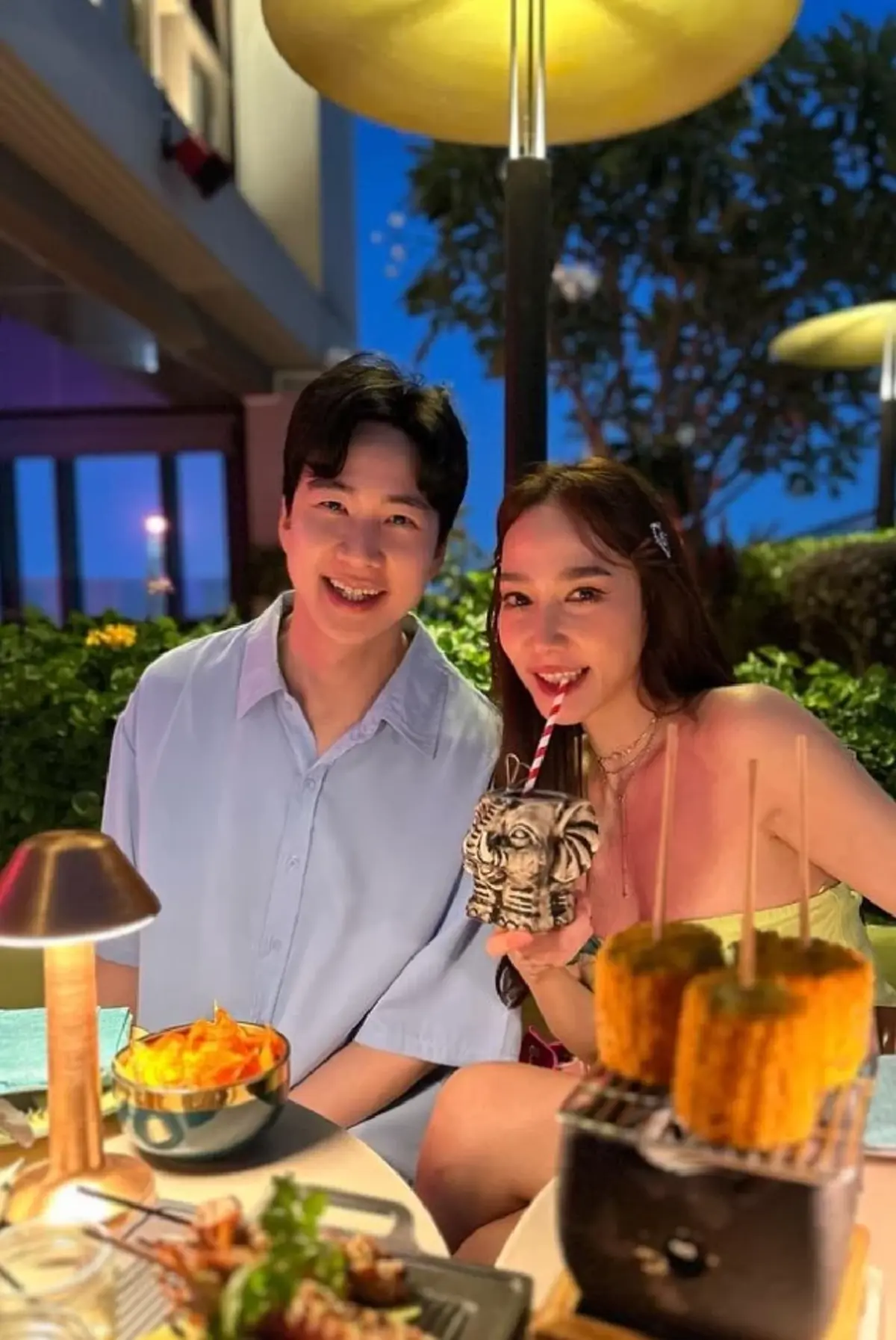 จับตา อั้ม พัชราภา ดินเนอร์ไฮโซคนดัง ทำแฟนๆอดลุ้นไม่ได้