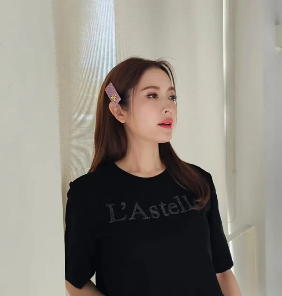 แฟนคลับกรี๊ดสนั่น ทิม พิธา โพสต์รูป แอฟ ทักษอร ในไอจีส่วนตัว 