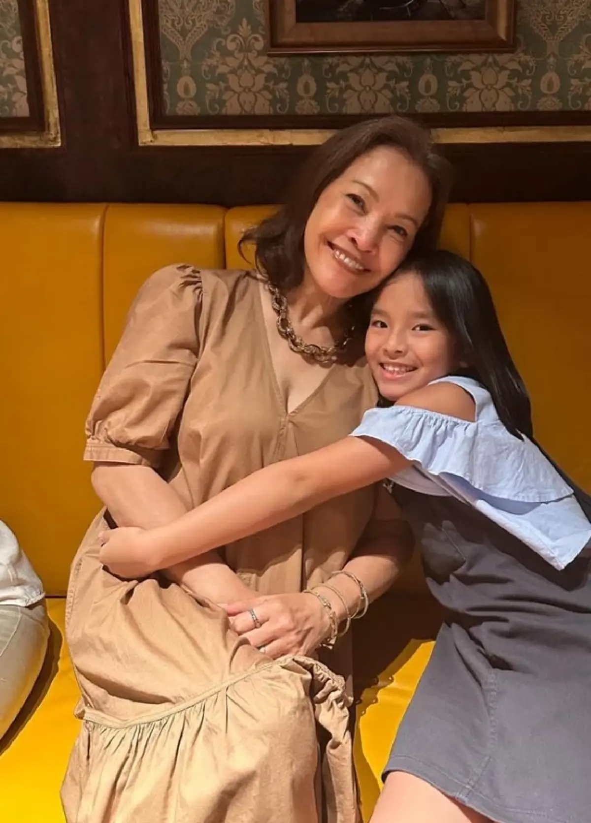 ชาวเน็ตพูดเป็นเสียงเดียวกัน น้องปีใหม่ โตแล้วหน้าเหมือนใครที่สุด