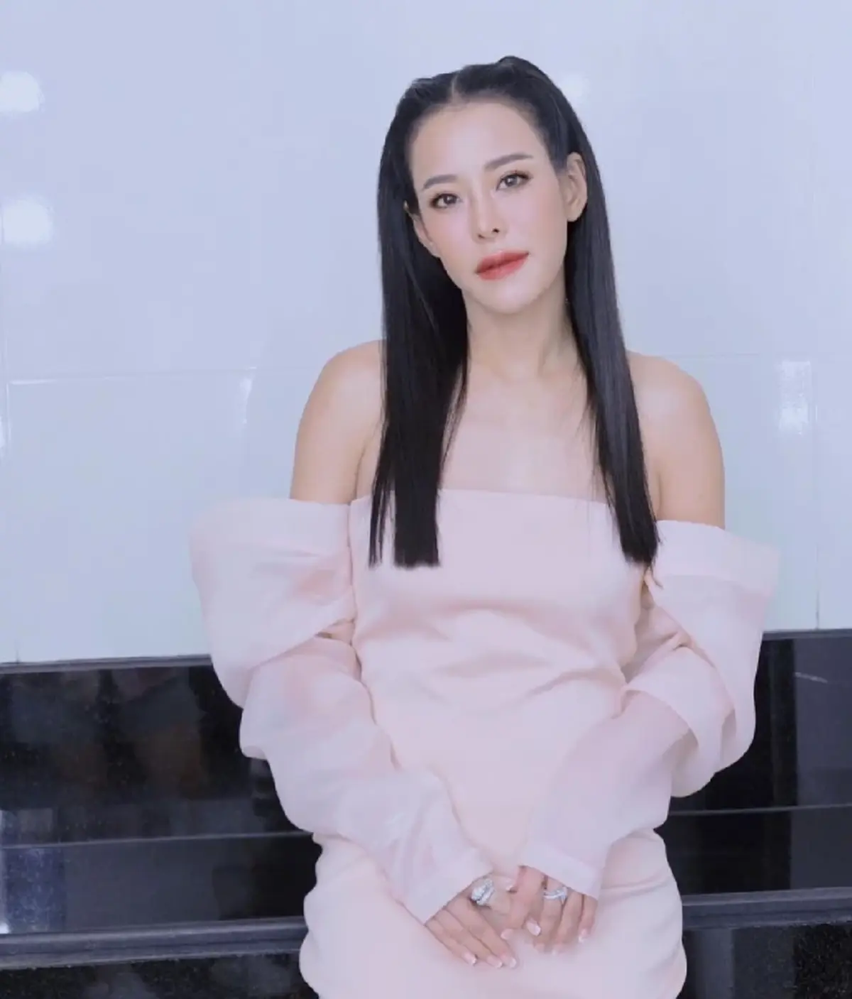 พี่สาวจิน โผล่กลางไอจีน้องสะใภ้ หนิง ปณิตา หลังเจอ 2 เรื่องร้ายติดๆกัน