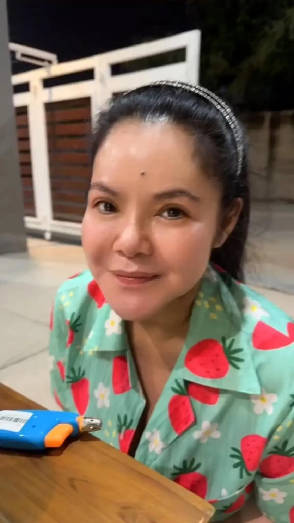   ฮาย อาภาพร ไม่พลาด จุดธูปขอ เลขเด็ด2/5/66 จากสิ่งศักดิ์สิทธิ์ถึง 2 แท่ง