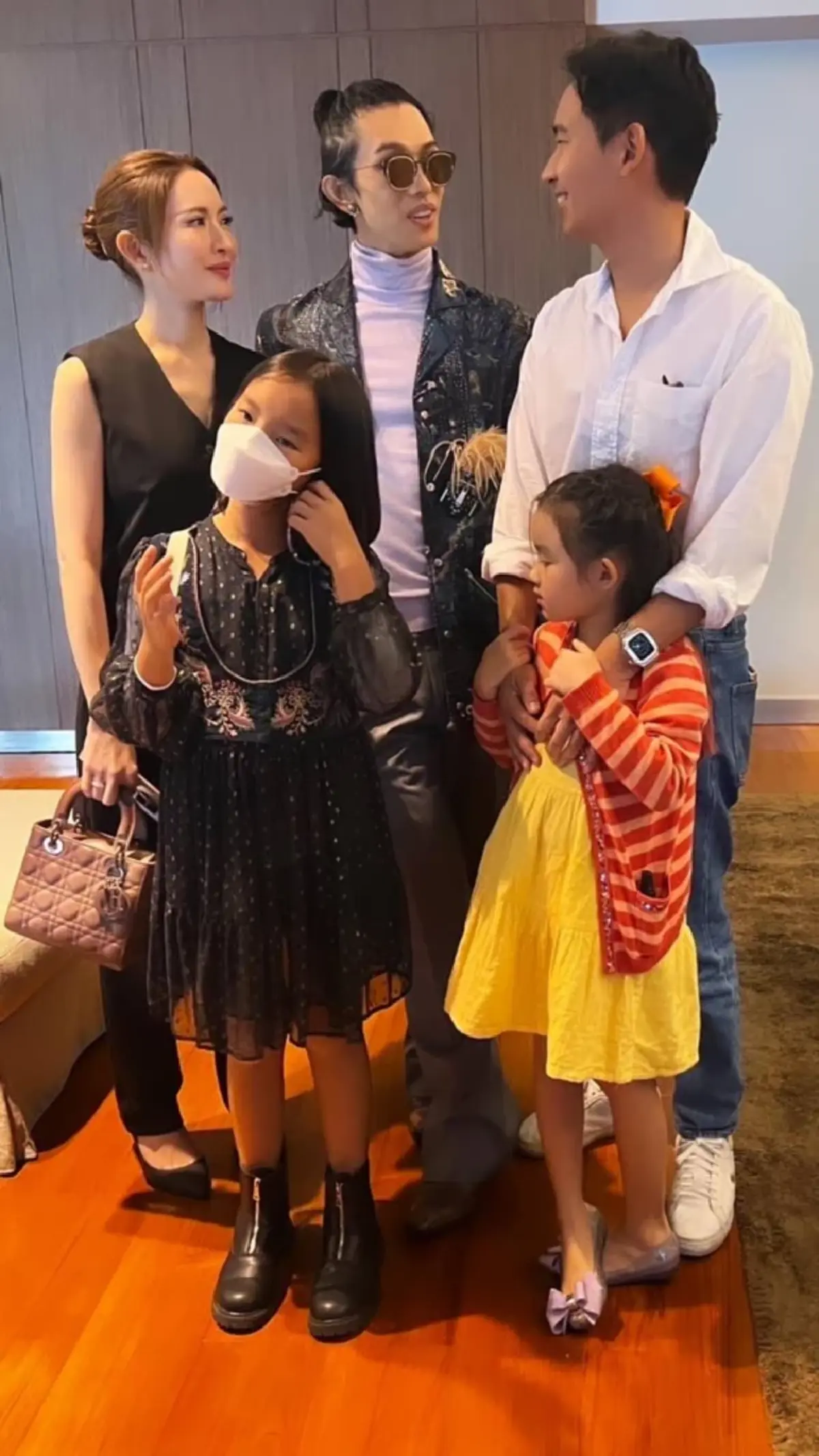 รู้แล้ว ทิม พิธา - แอฟ ทักษอร เจอกันได้ยังไง - ไปทำอะไรกัน ก่อนลงรูปชวนจิ้นตอนกลางดึก