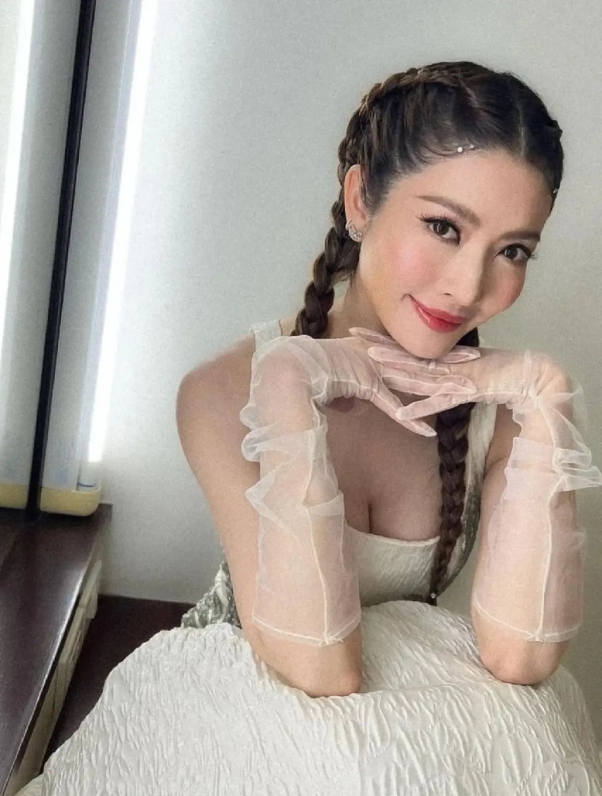 แอฟ ทักษอร-ทิม พิธา เจอกันแล้ว 