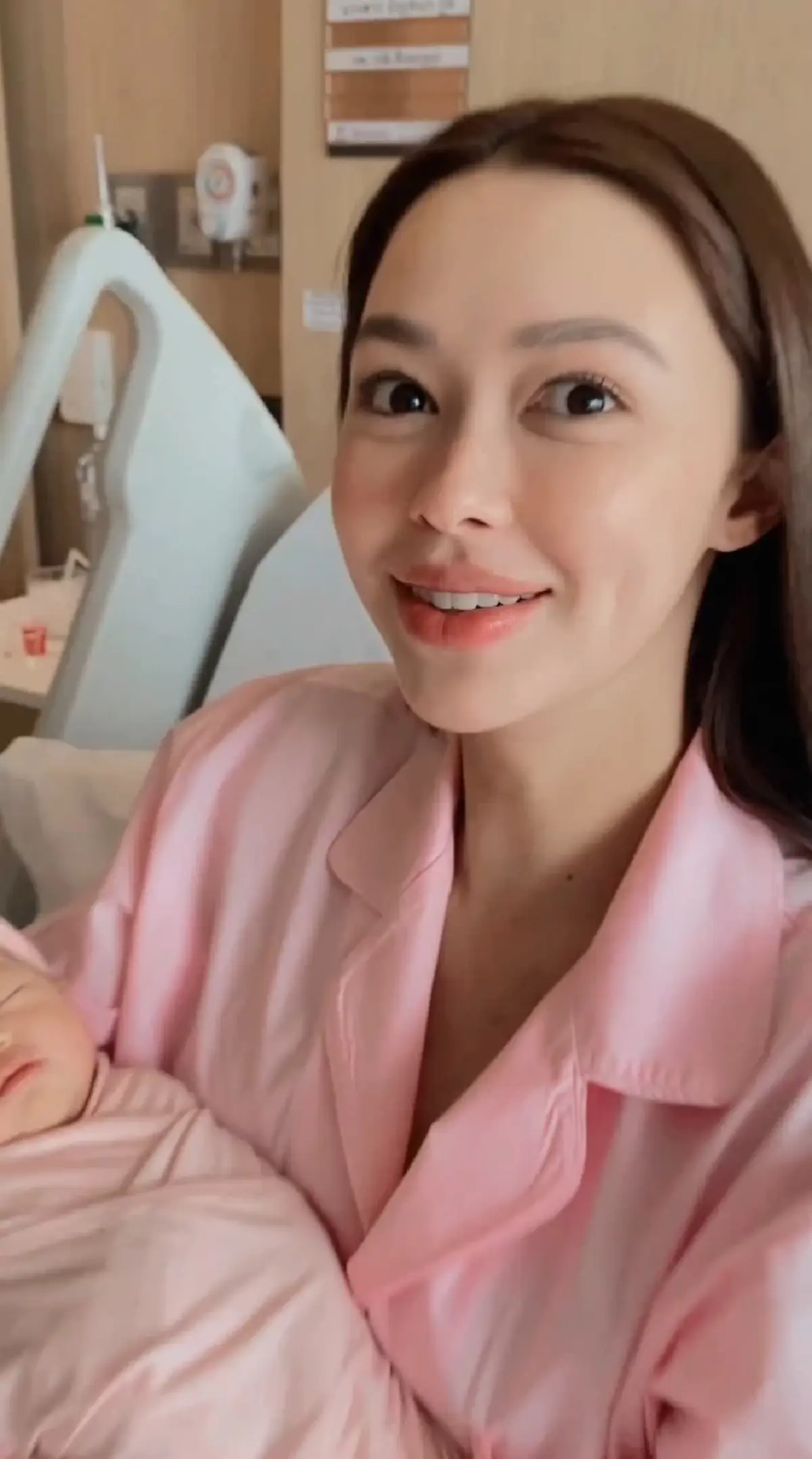 แพทริเซีย กู๊ด คลอดลูกสาว น้องเอลิเซีย หน้าสด สวยมาก