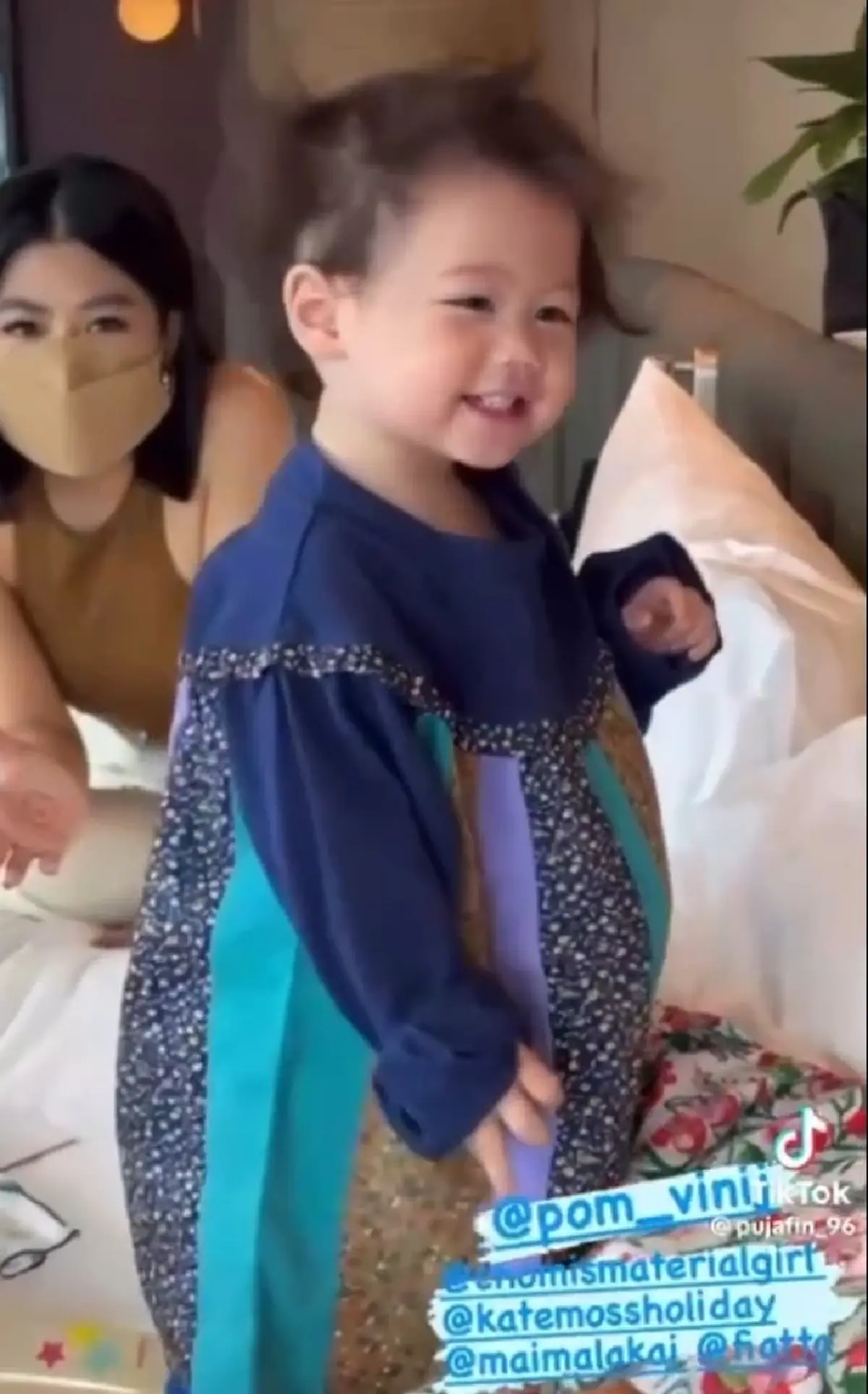 ส่องภาพล่าสุด น้องแอบิเกล ลูกสาว ชมพู่ อารยา ซีนนี้แม่ยังต้องยอมแพ้