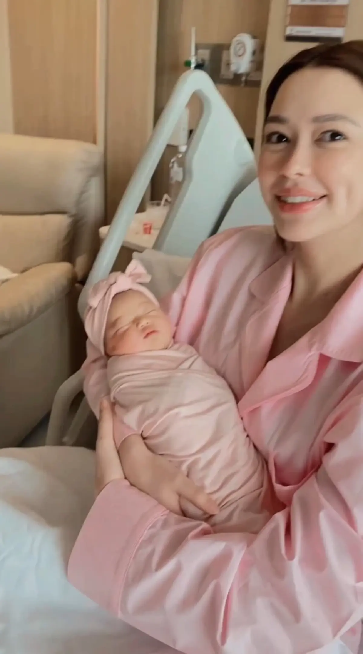 แพทริเซีย กู๊ด คลอดลูกสาว น้องเอลิเซีย หน้าสด สวยมาก