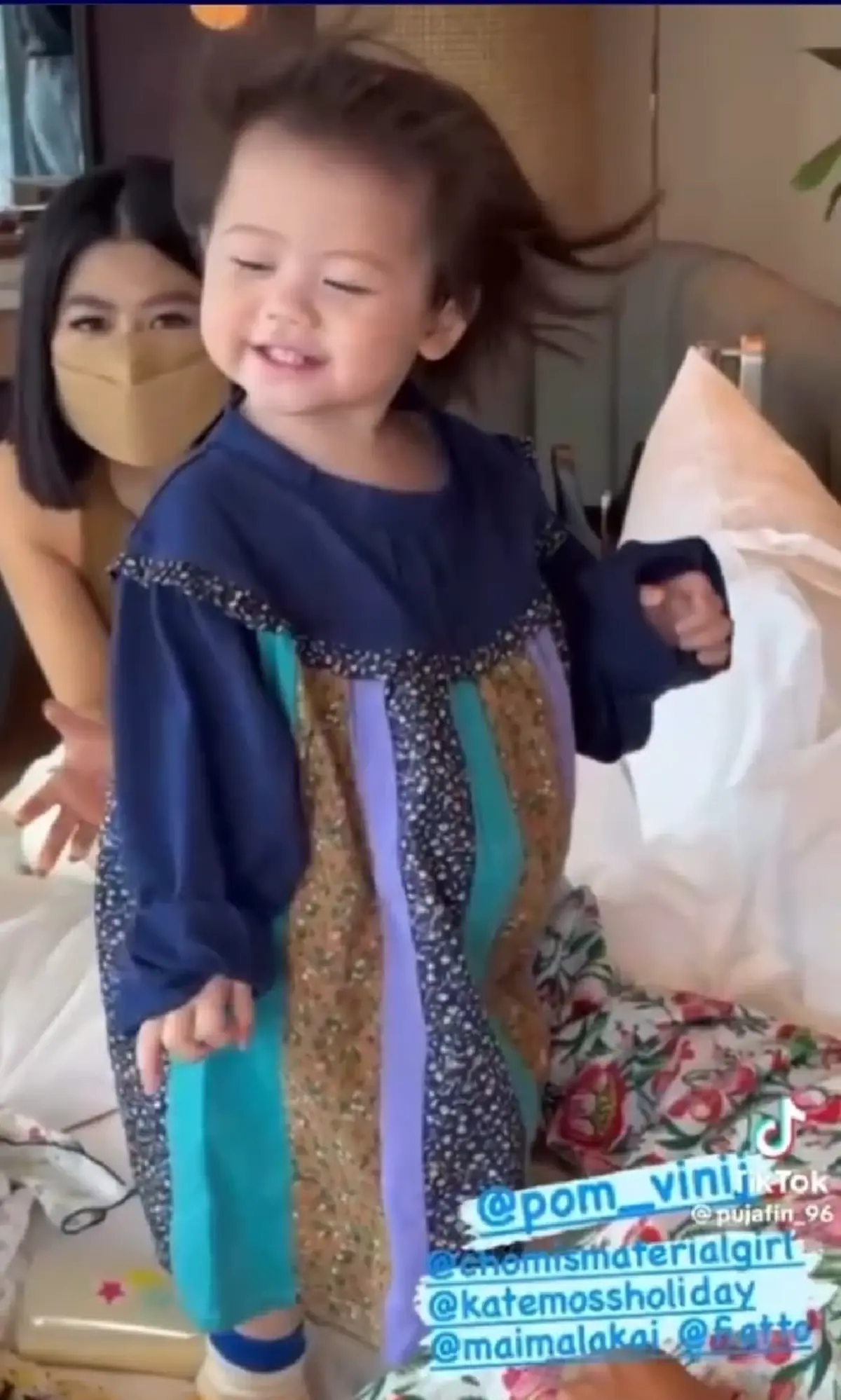 ส่องภาพล่าสุด น้องแอบิเกล ลูกสาว ชมพู่ อารยา ซีนนี้แม่ยังต้องยอมแพ้