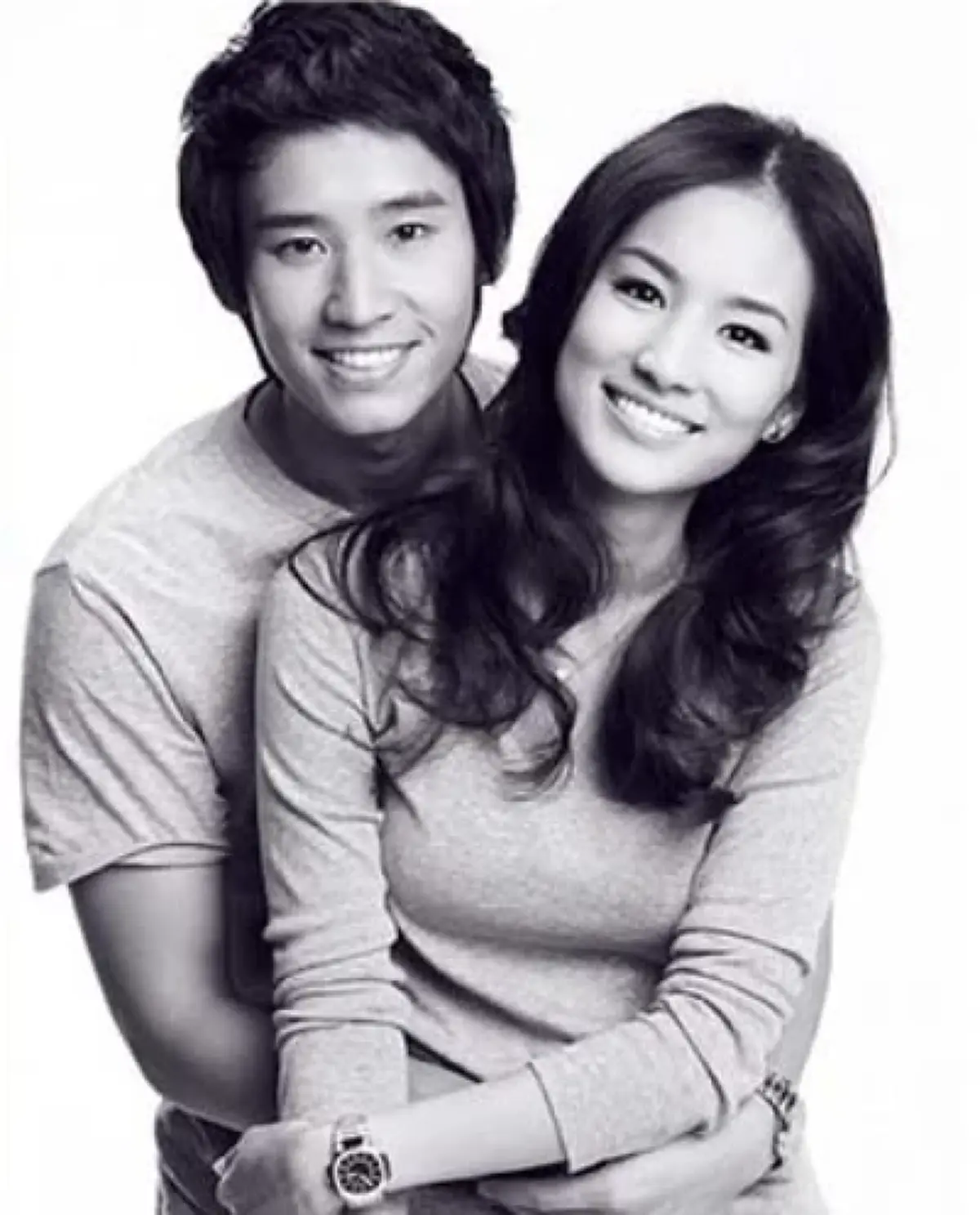 ย้อนโพสต์ ต่าย หลัง ทิม  พิธา ร้องเพลง จันทร์เจ้าเอ๋ย  ถึงกับกรี้ดไม่ไหว