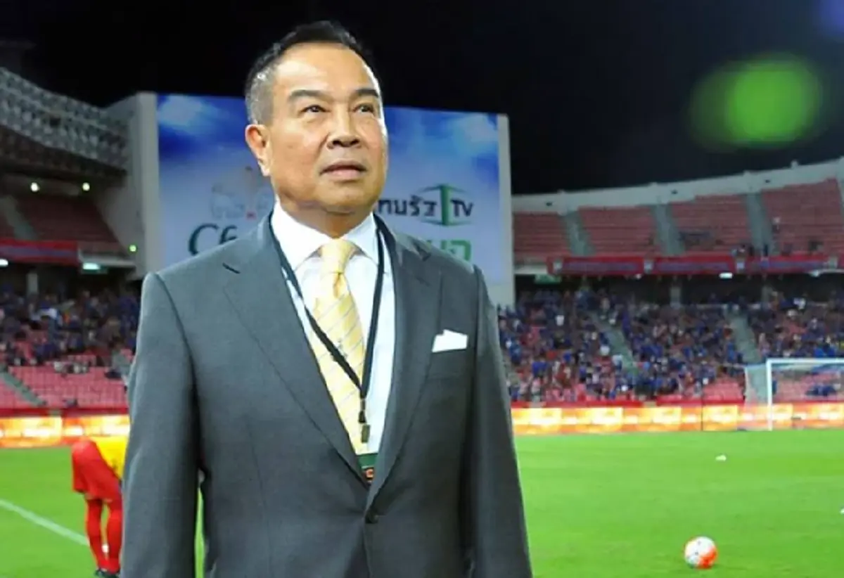 ด่วน สมยศ พุ่มพันธุ์ม่วง ประกาศลาออก นายกบอลไทย ตามคำสั่ง ประวิตร แล้ว